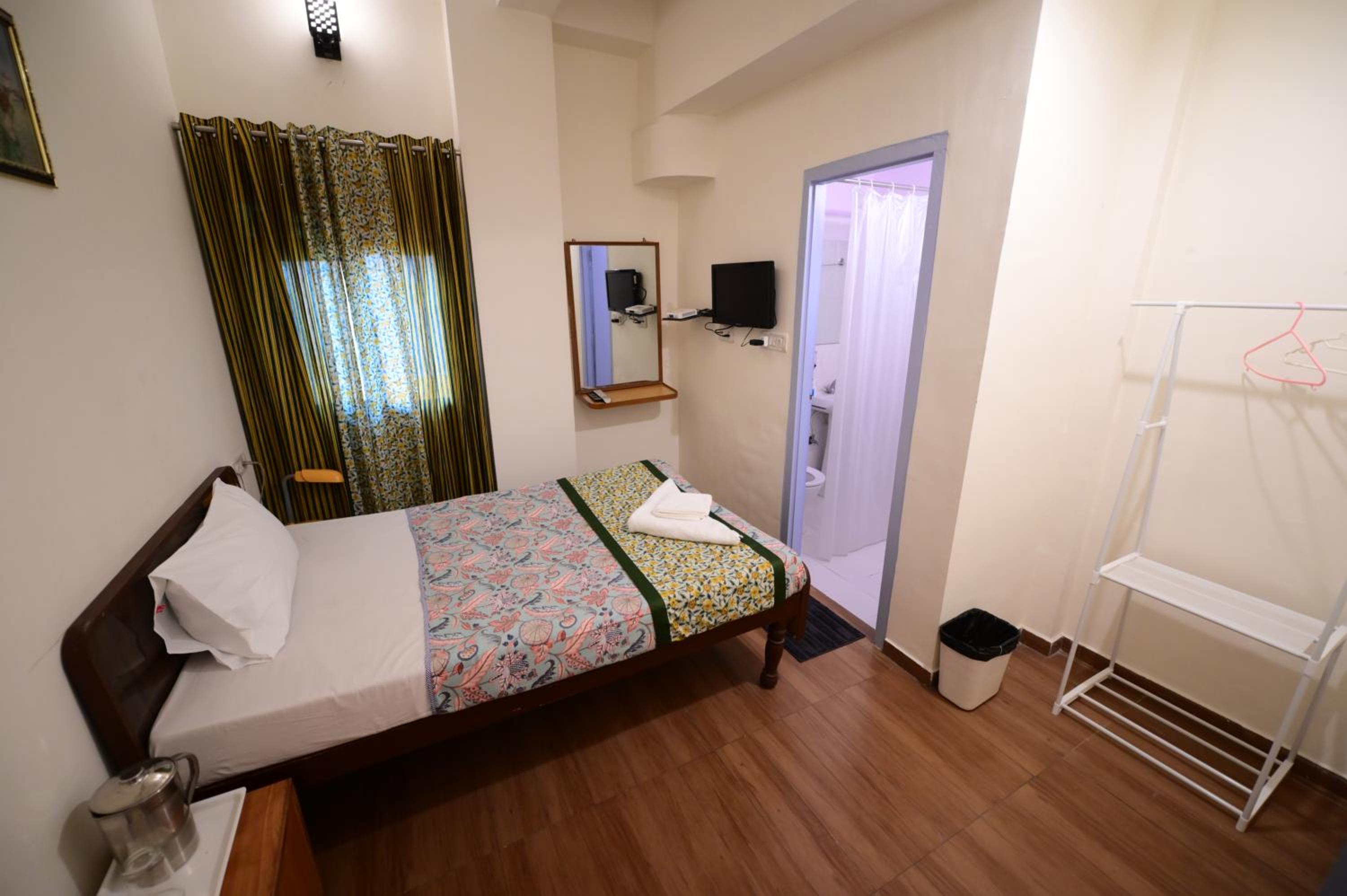 Single Room with Bathroom