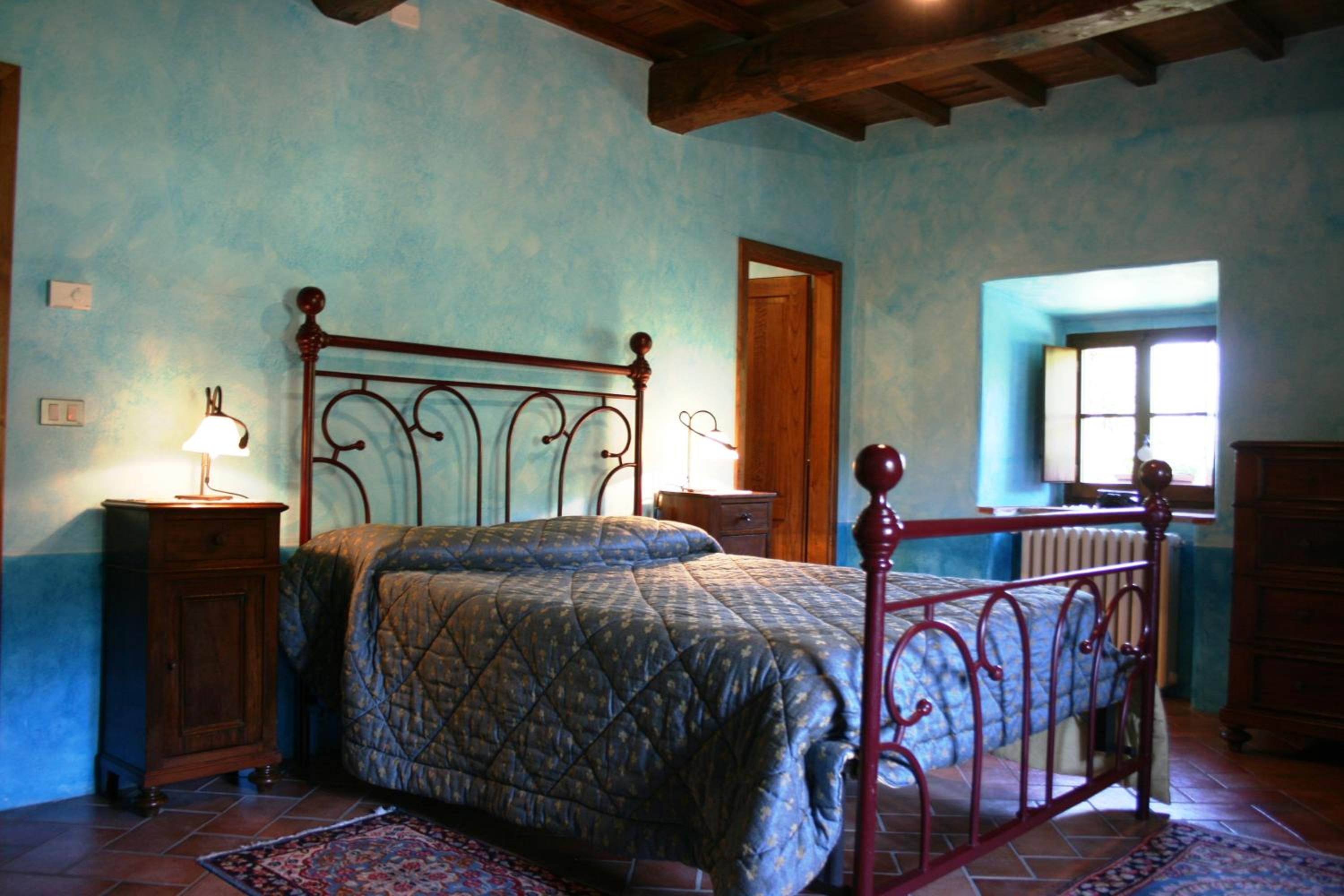 Seven-Bedroom Villa photo 1