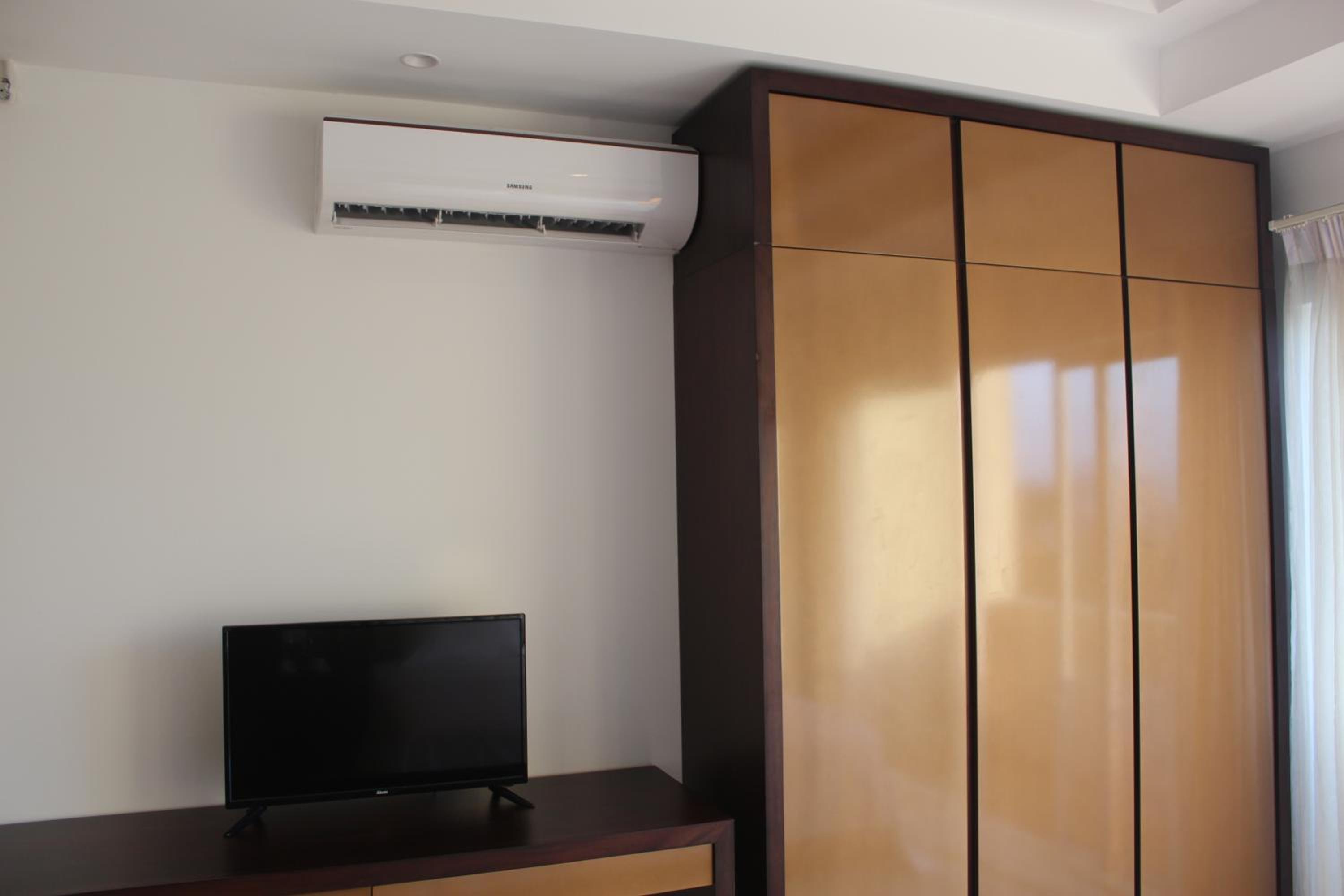 Studio Apartment with Sea View photo 2