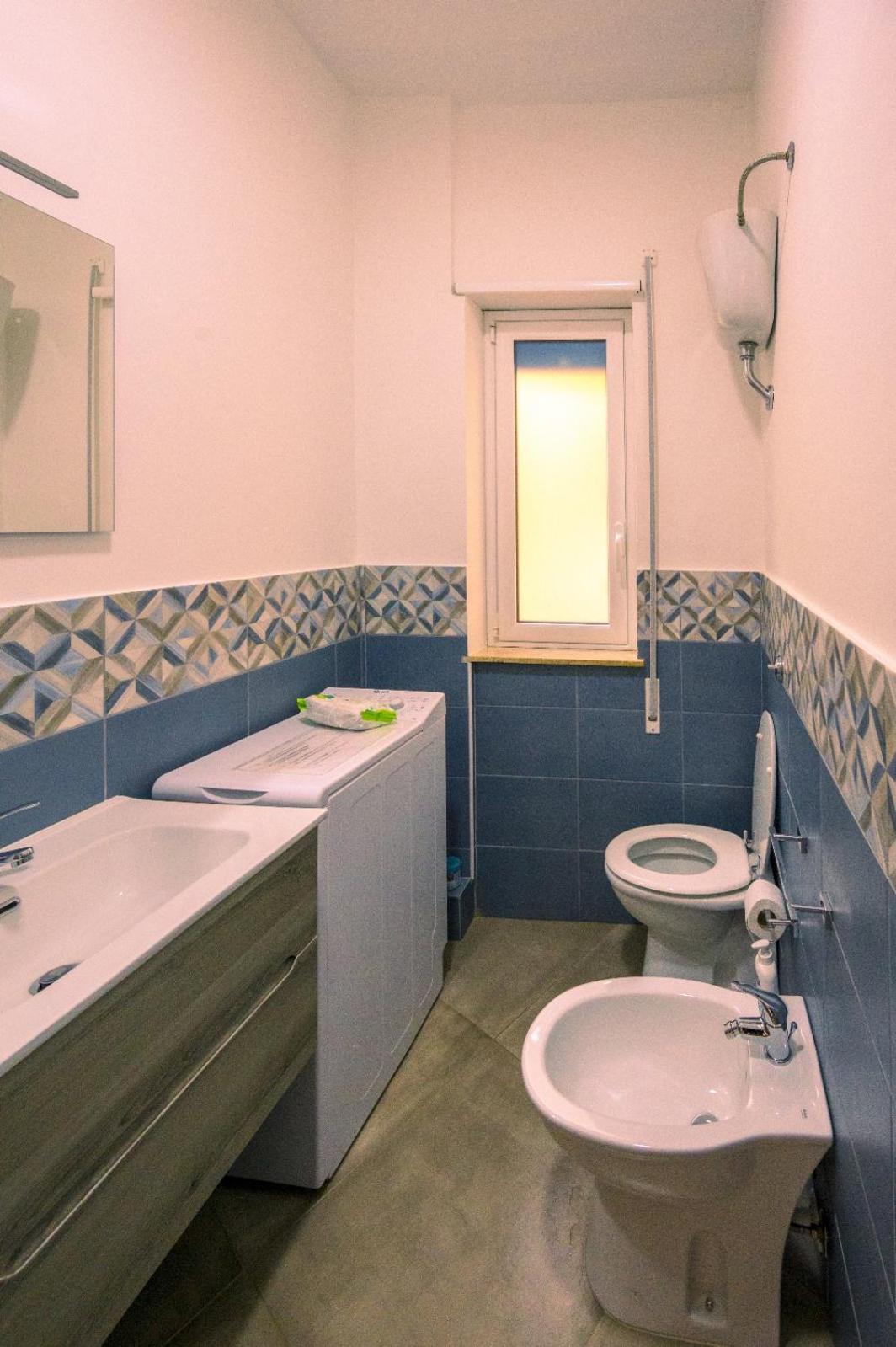 Two-Bedroom Apartment - Photo 23