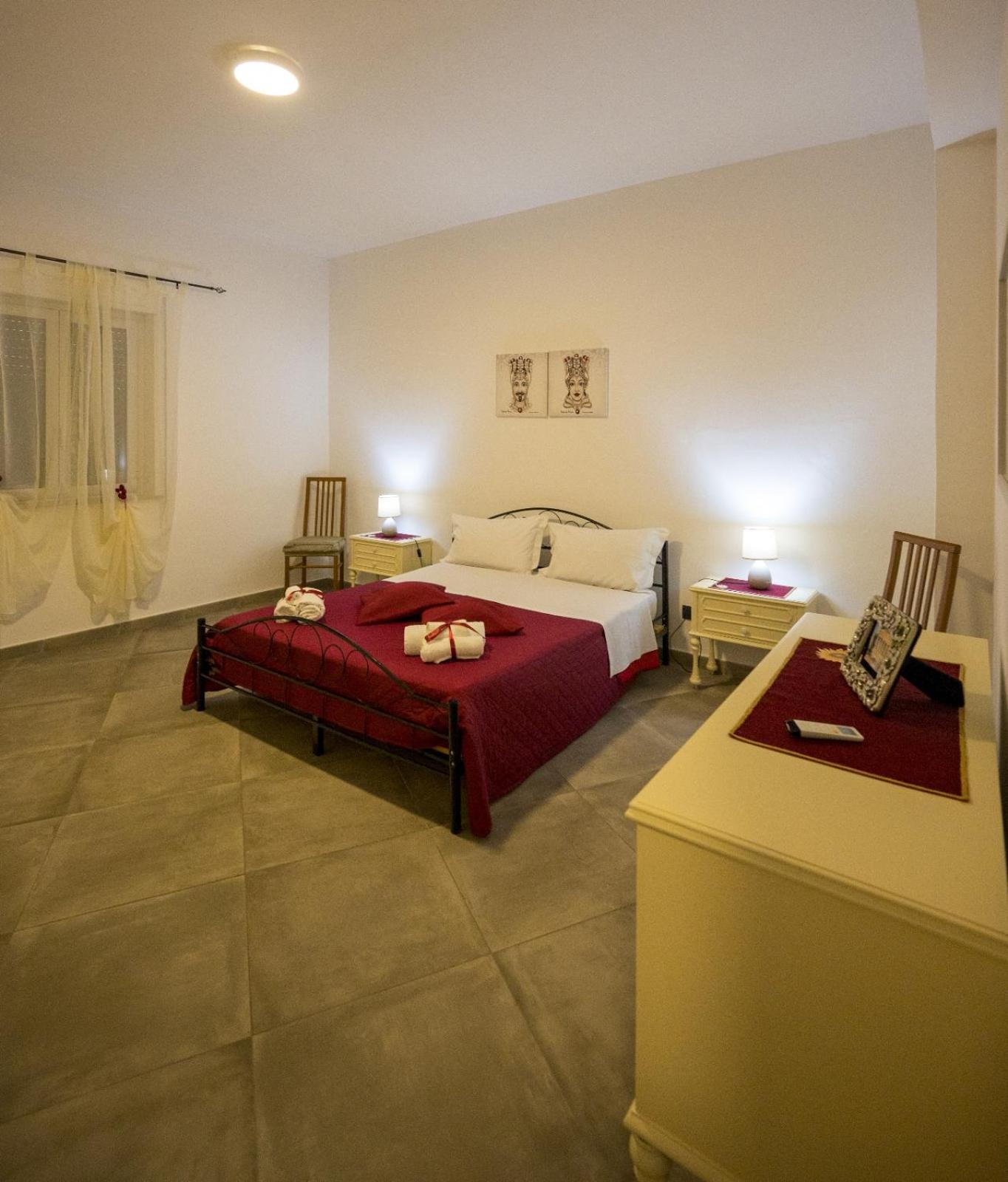 Two-Bedroom Apartment - Photo 27