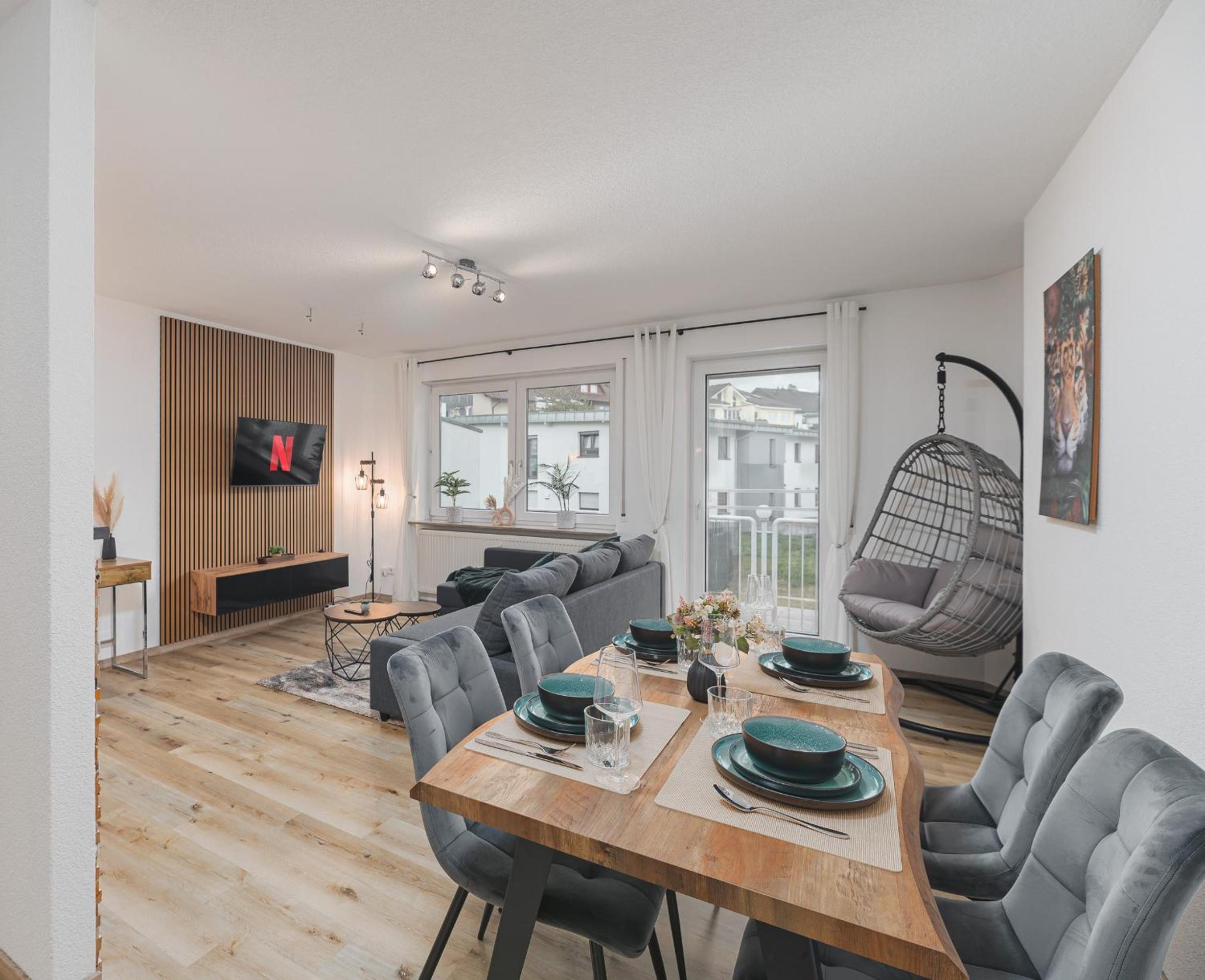 One-Bedroom Apartment with Balcony photo 1