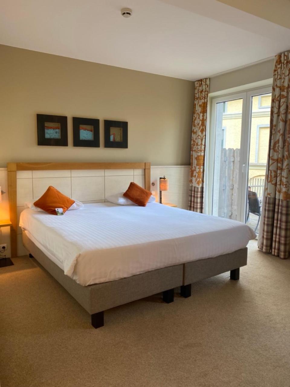 Double Room with Balcony - Photo 1