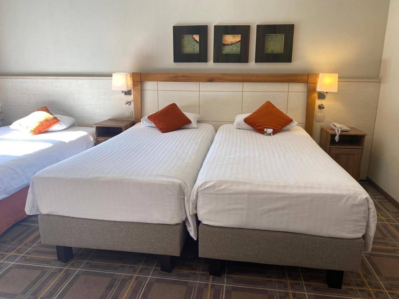 Standard Triple Room - Photo 1