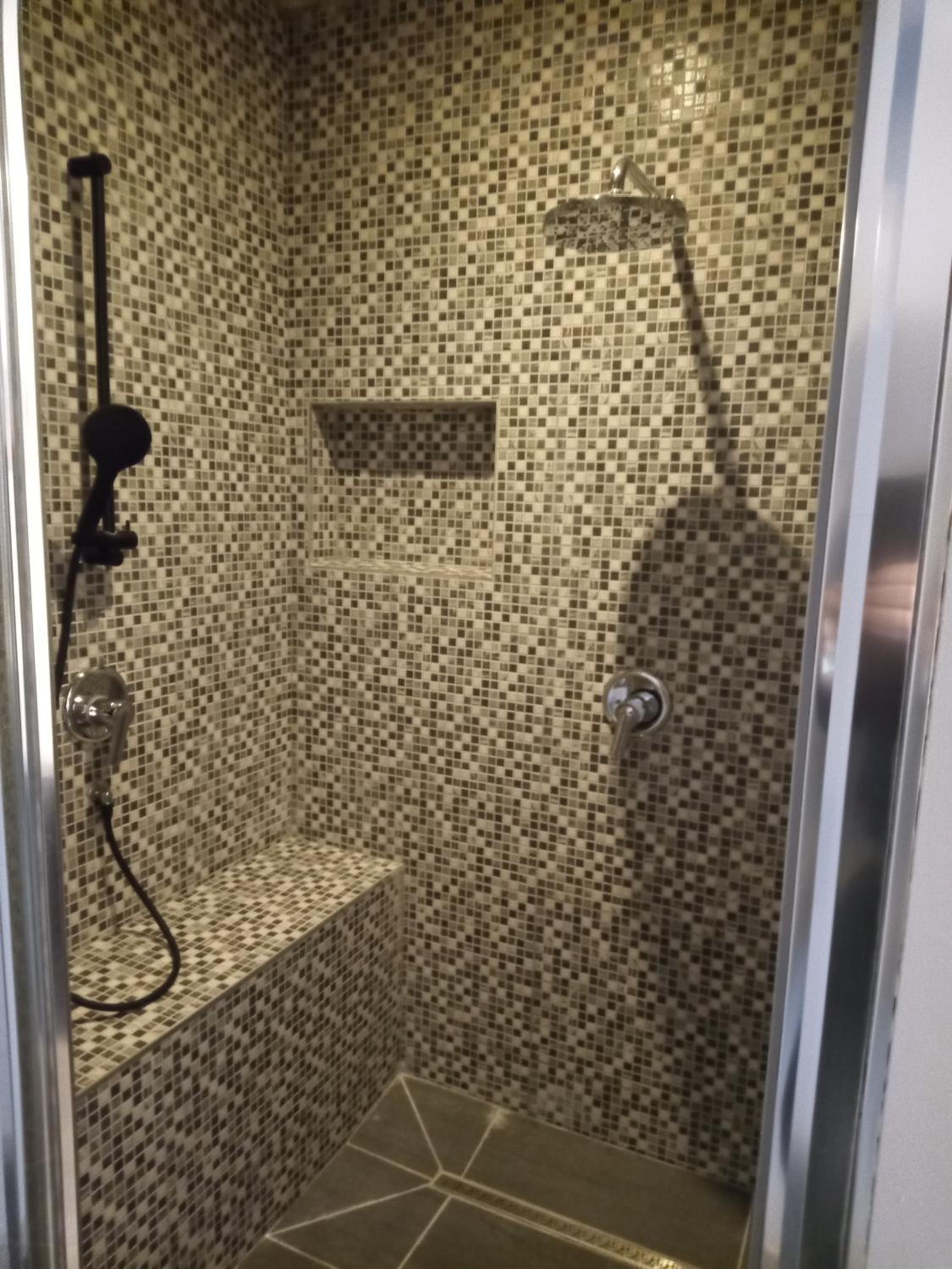Deluxe Junior Suite - Photo 3