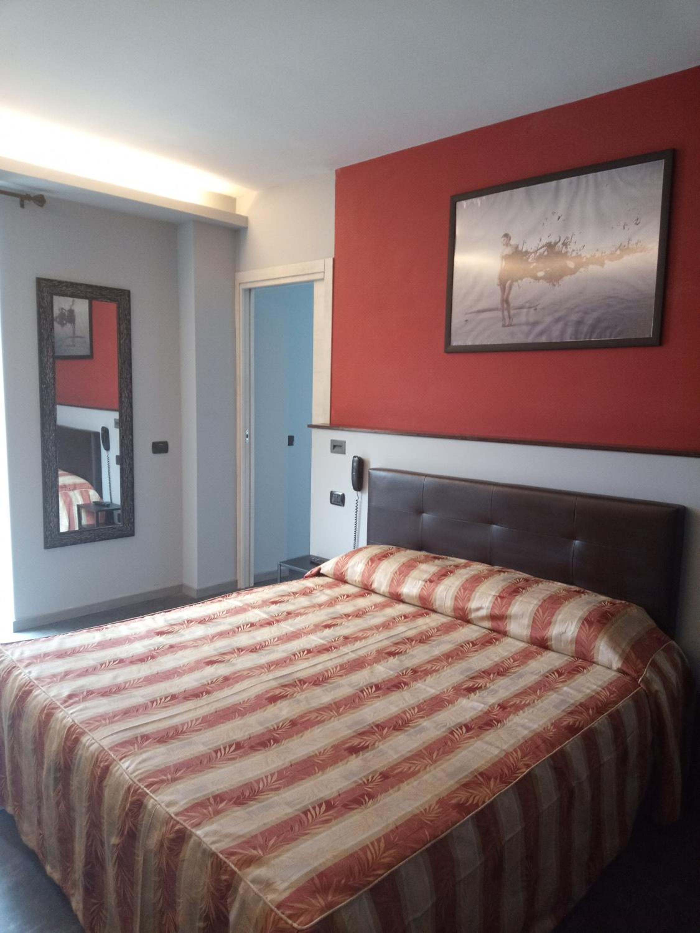 Deluxe Junior Suite - Photo 4