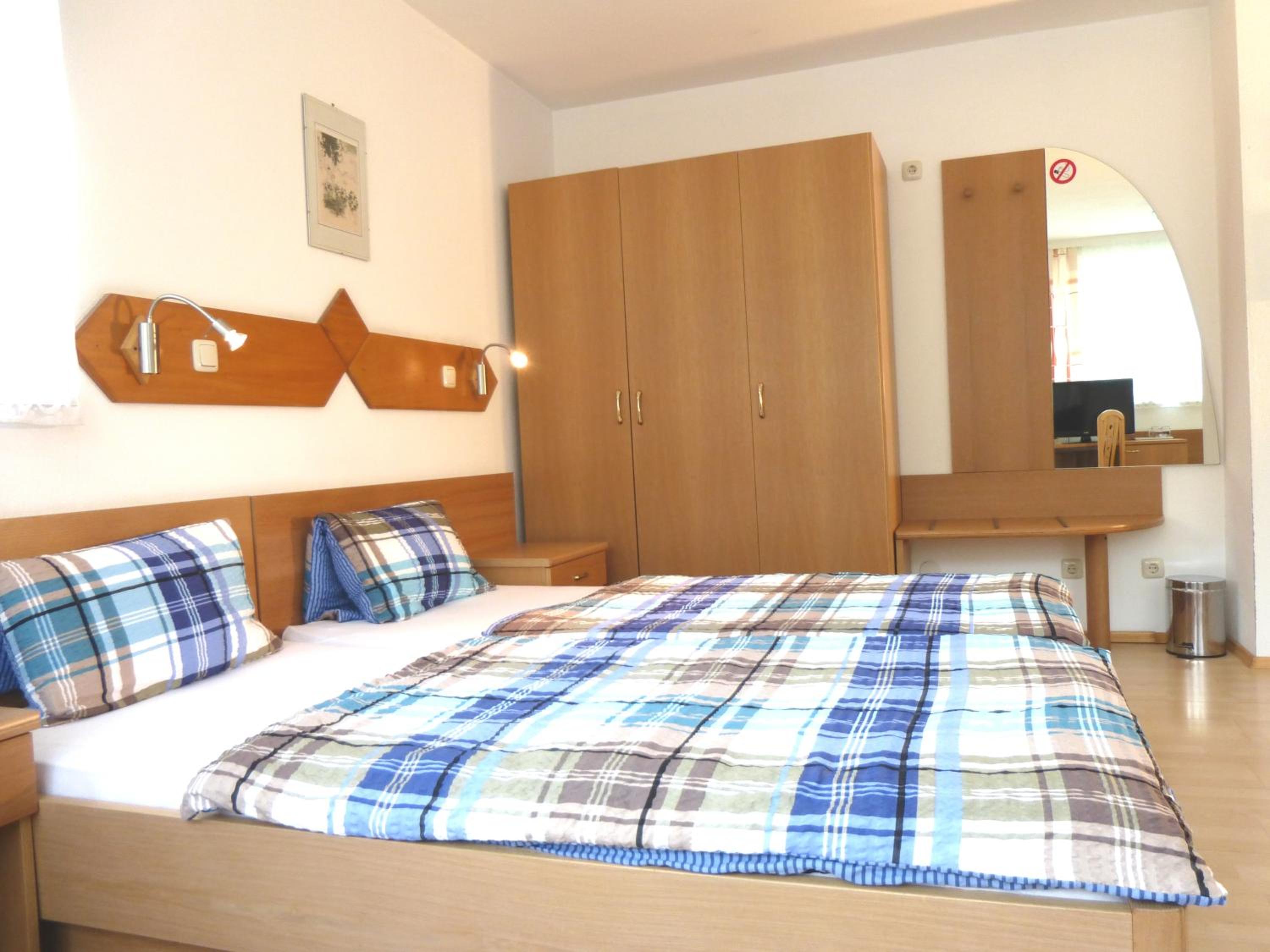 Two-Bedroom Apartment - Photo 3