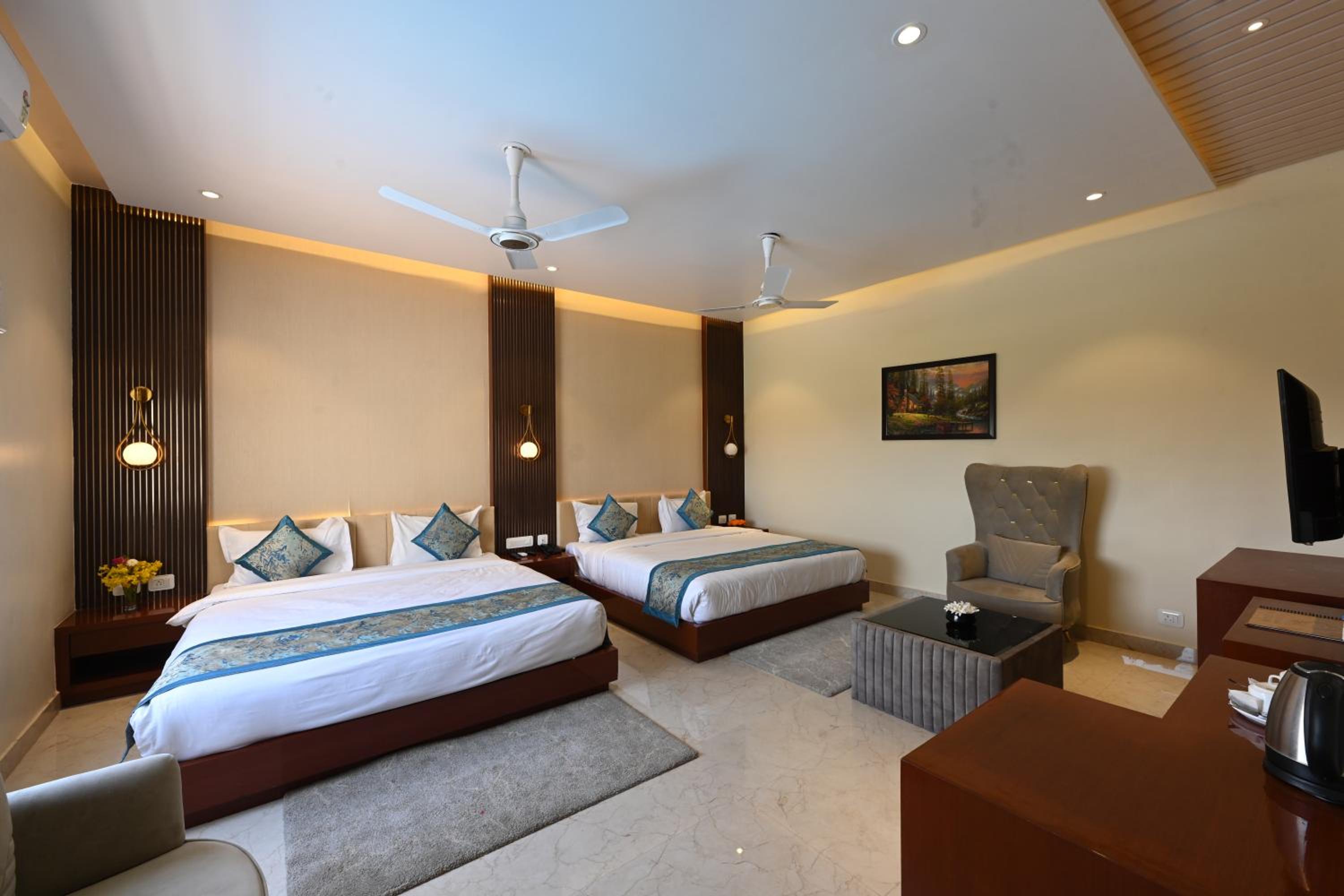Double or Twin Room with Swimming Pool Access photo 1
