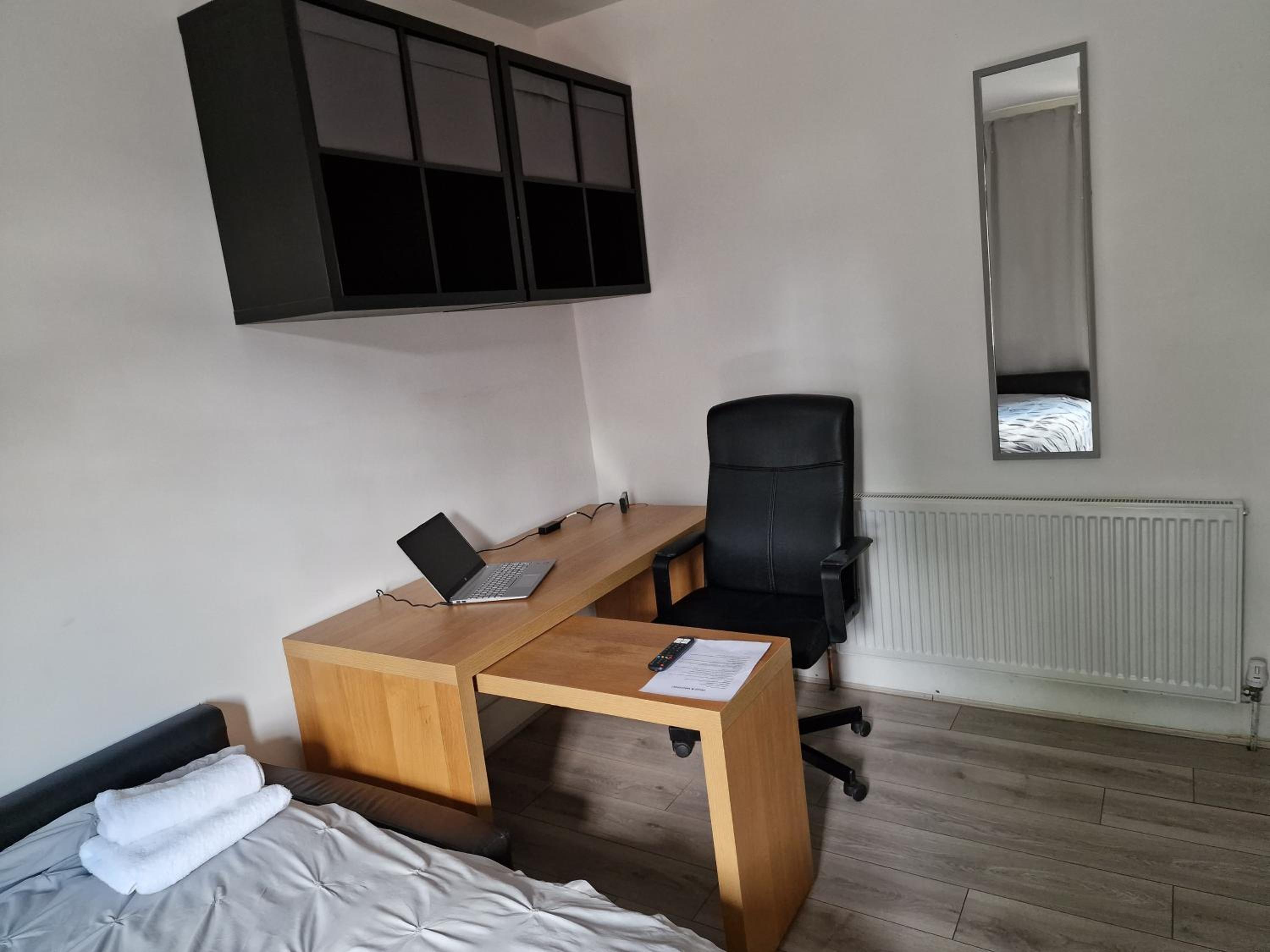 Large Double Room photo 2