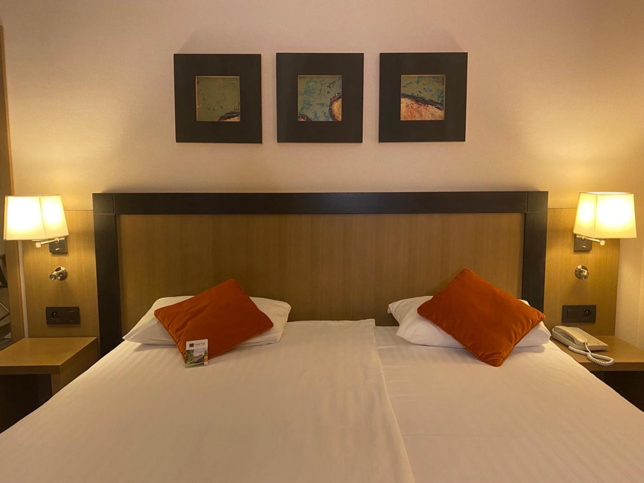 Standard Double Room - Photo 1