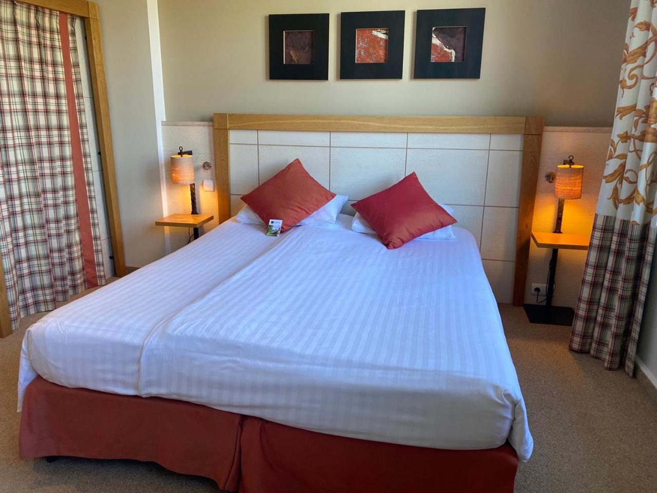 Standard Double Room - Photo 2