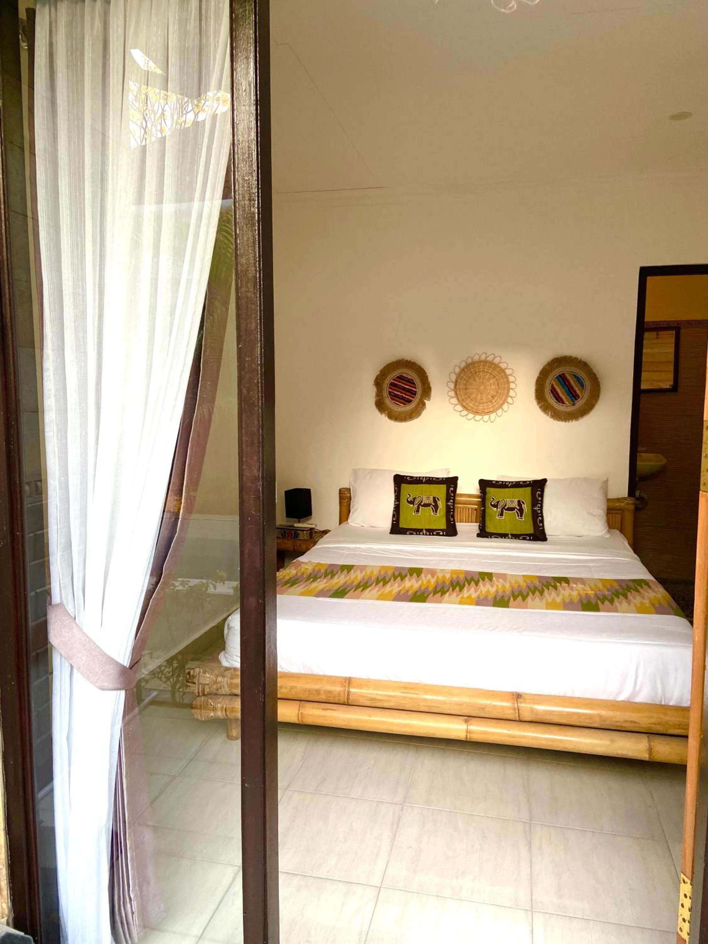 Double Room with Pool View photo 3