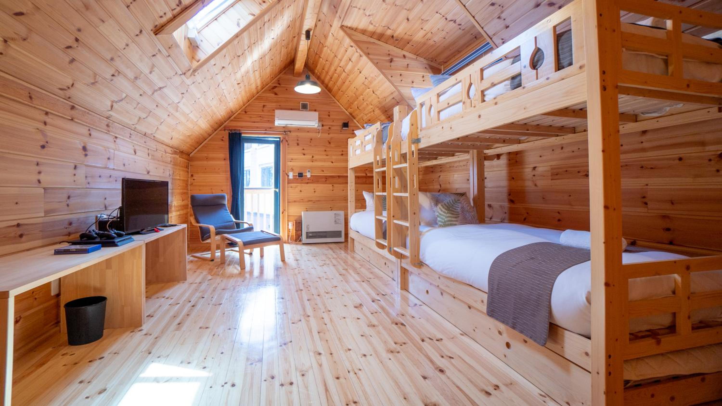 Three-Bedroom Chalet - Photo 26