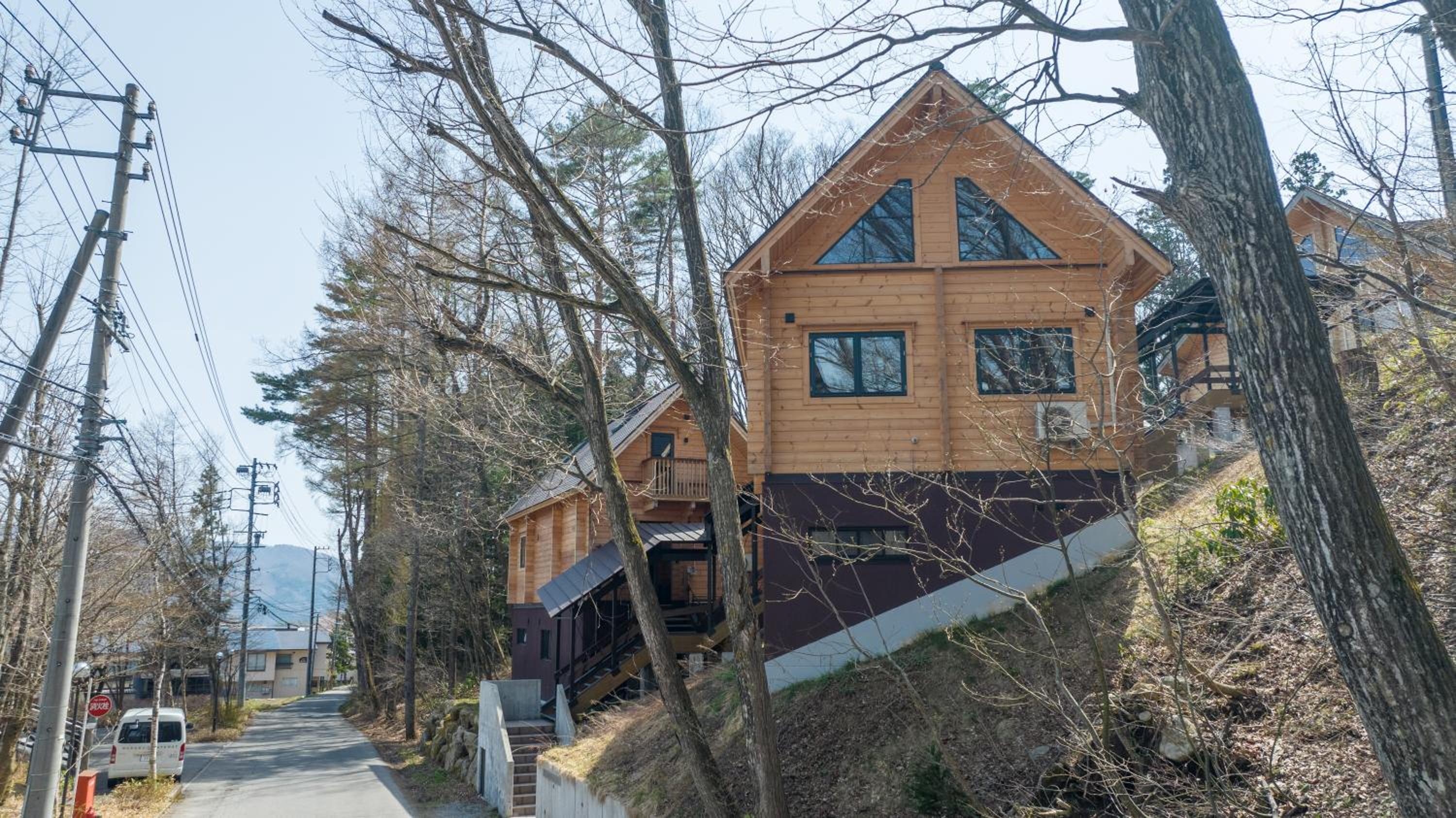 Three-Bedroom Chalet - Photo 5