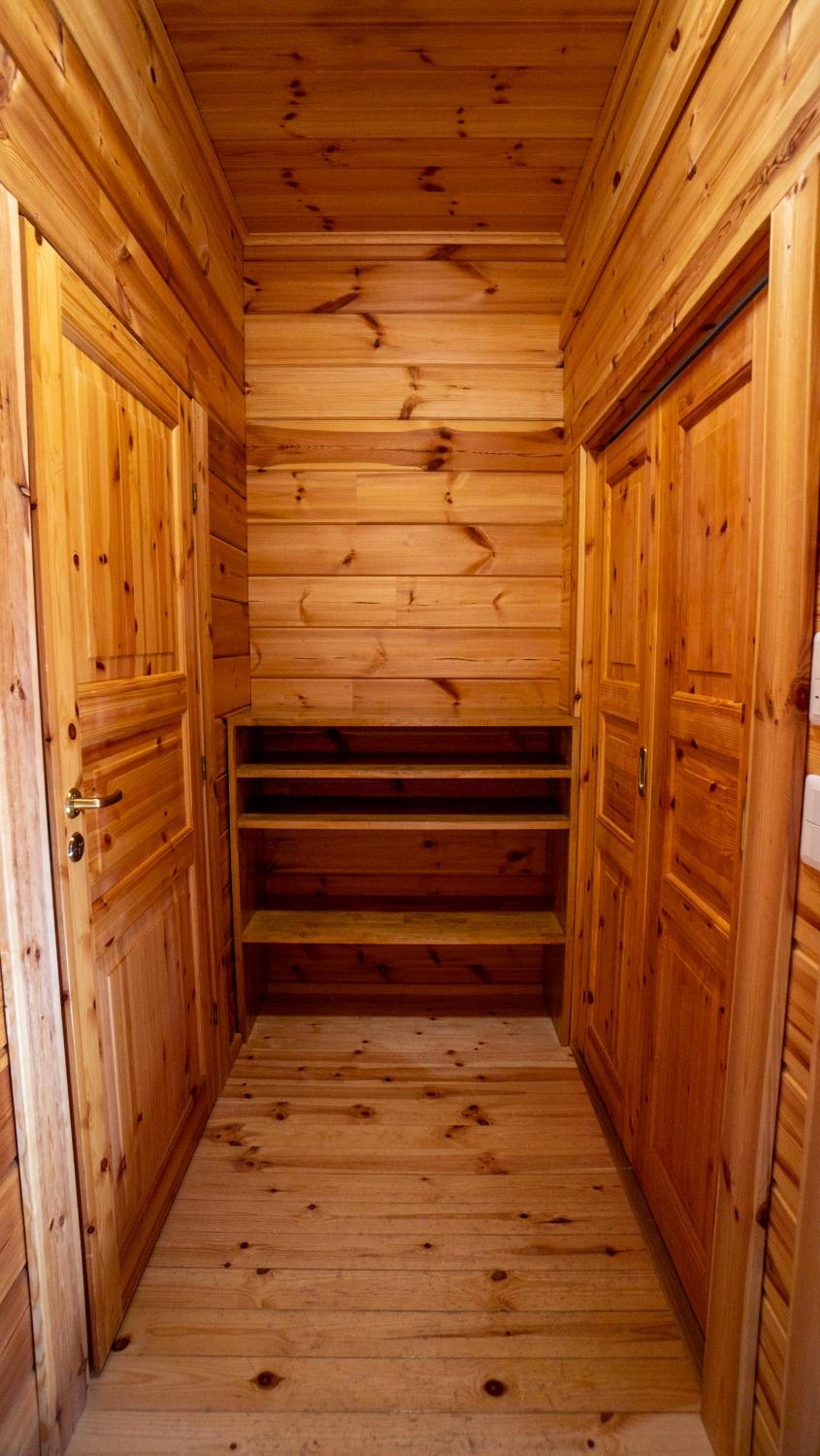 Three-Bedroom Chalet - Photo 31