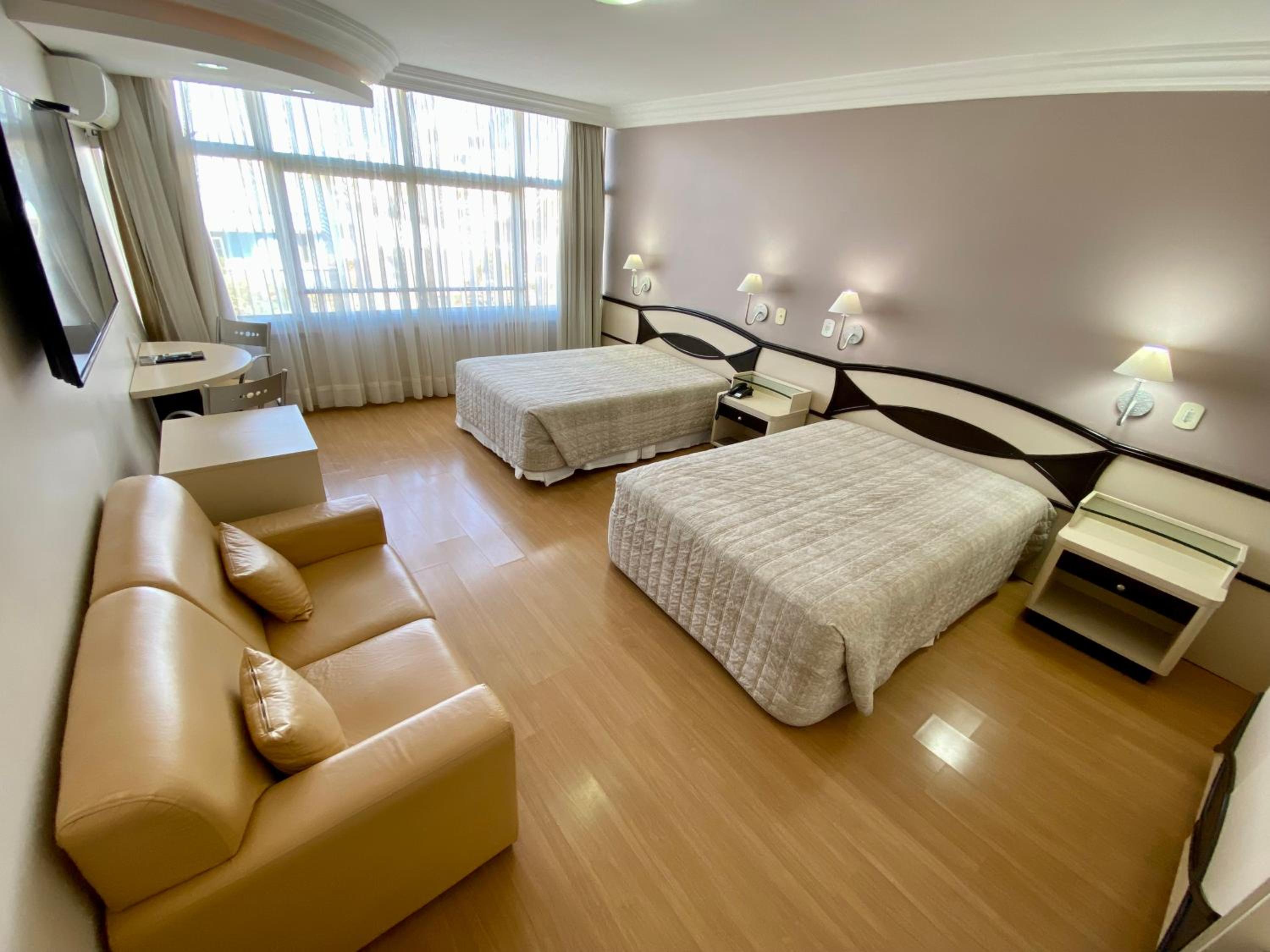 Superior Quadruple Room photo 2