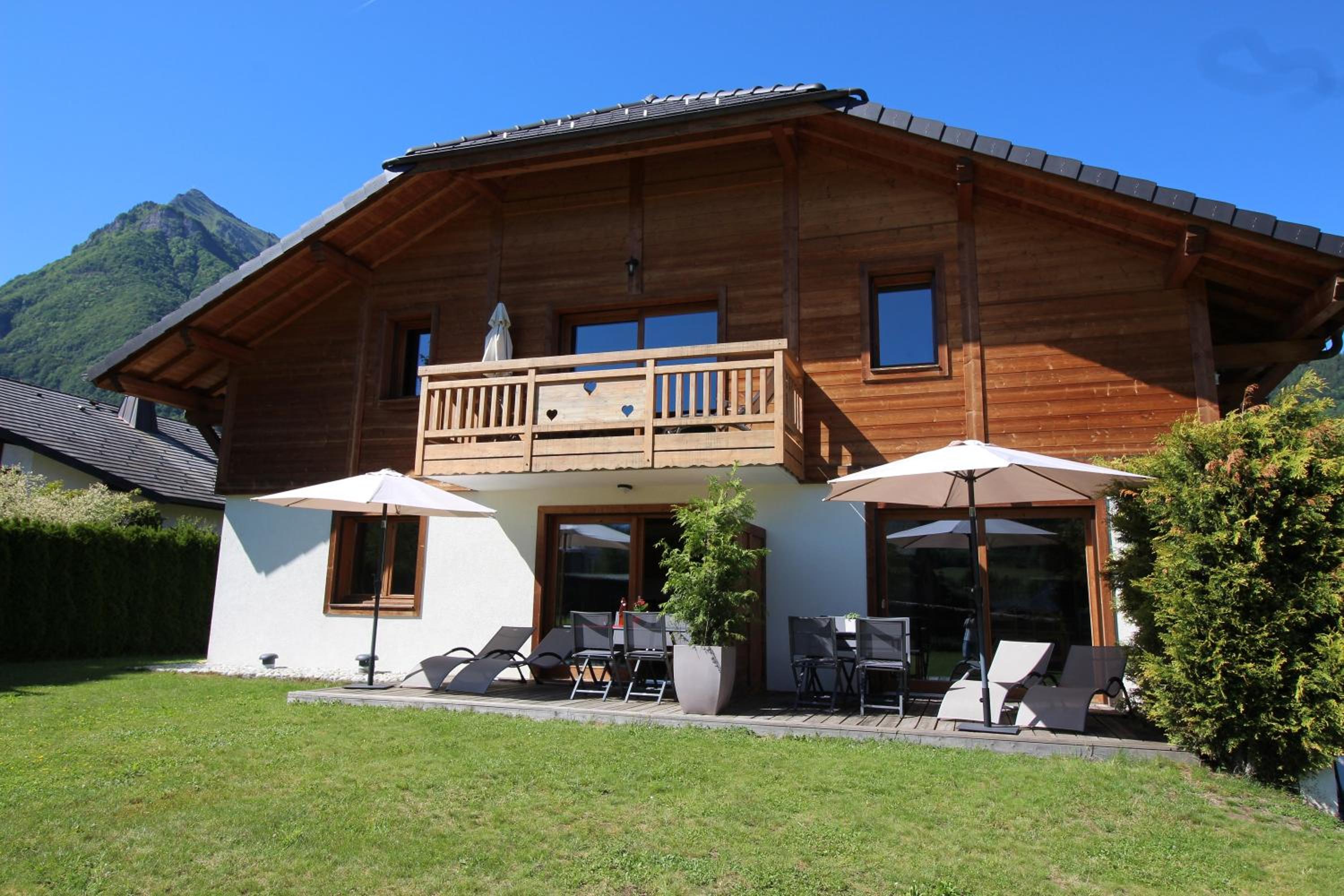 Two-Bedroom Apartment (5 Adults) L'Edelweiss photo 2