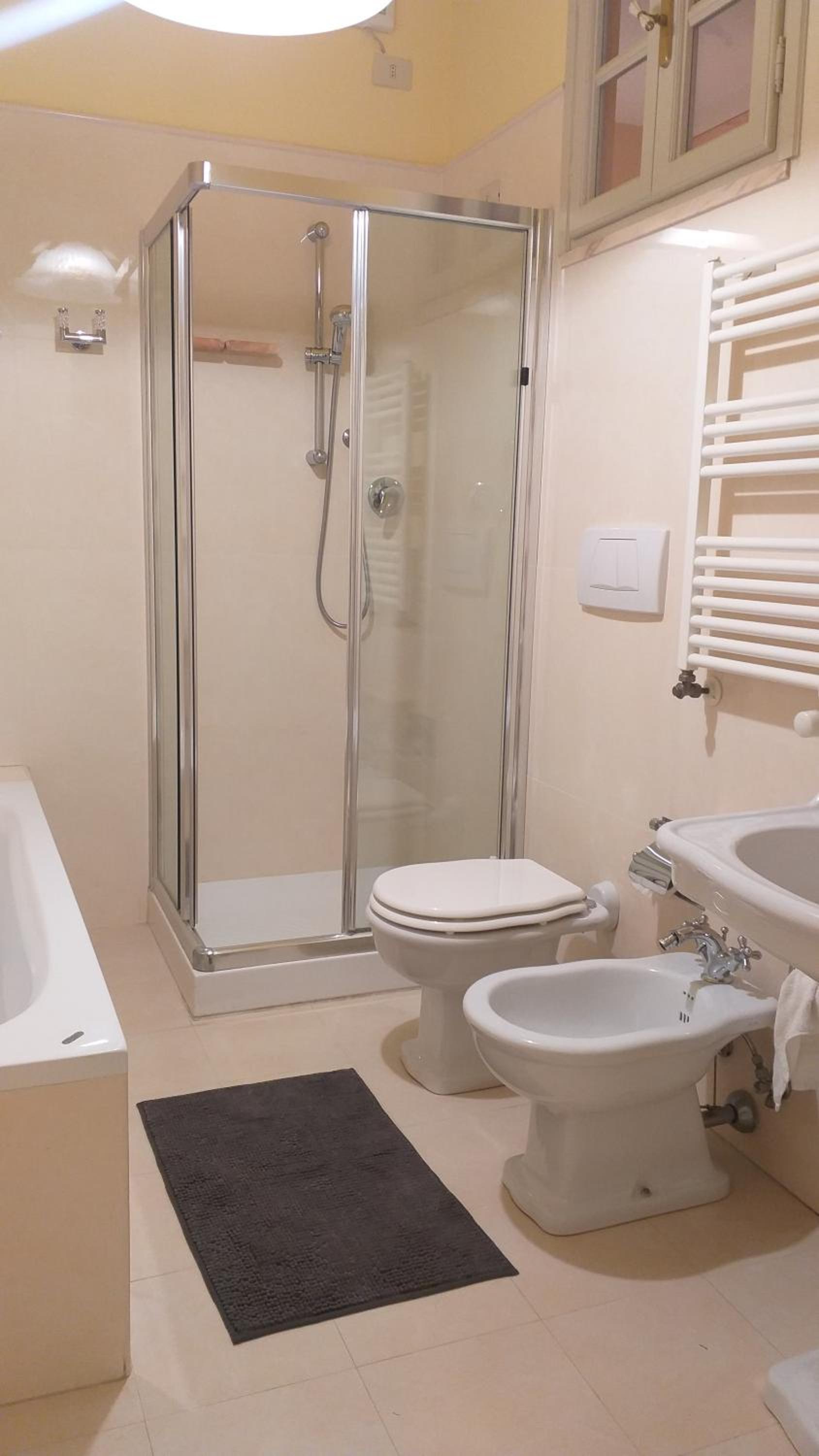 Double Room With Private Bathroom photo 3