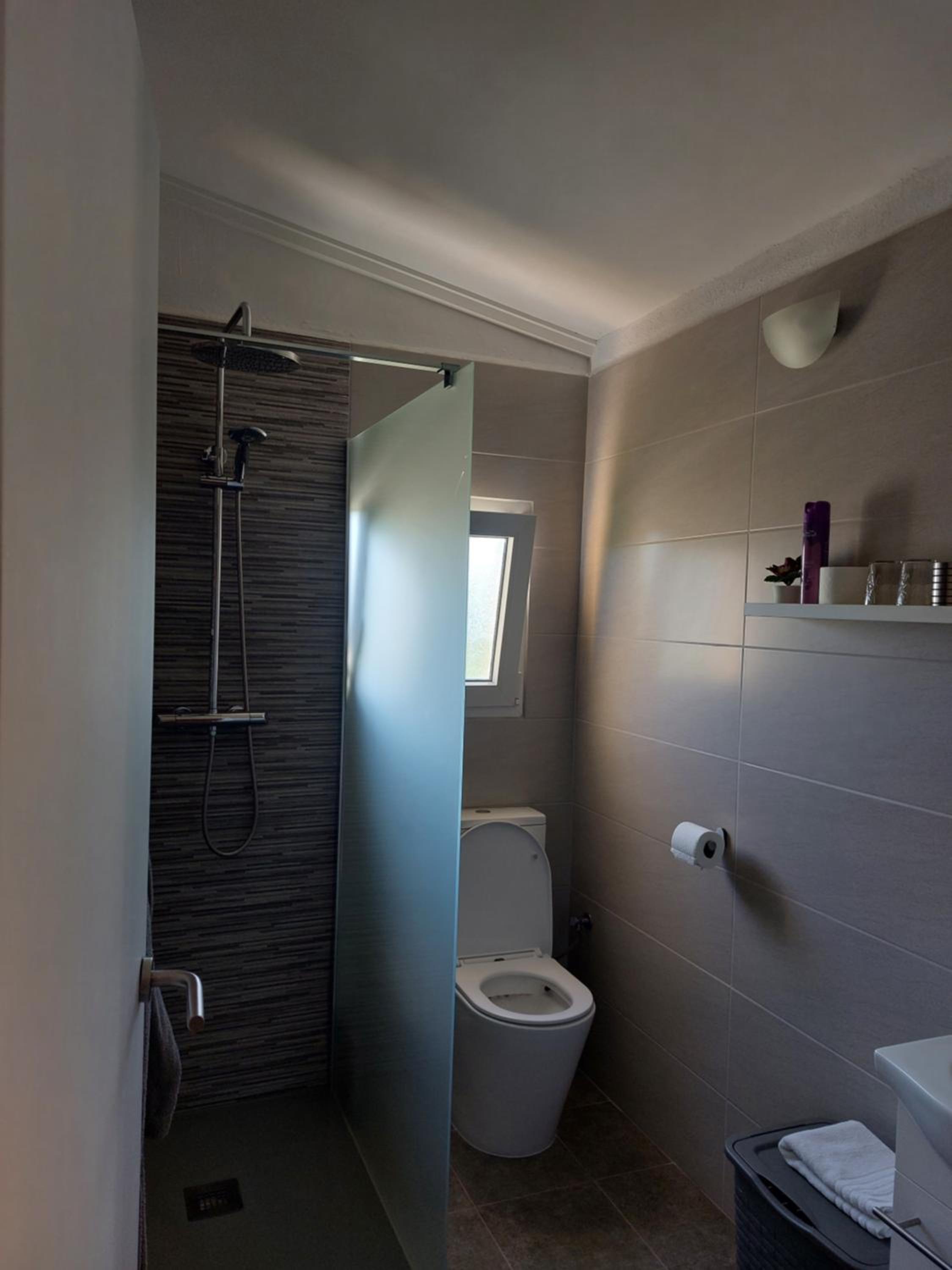 Deluxe Room - Photo 4