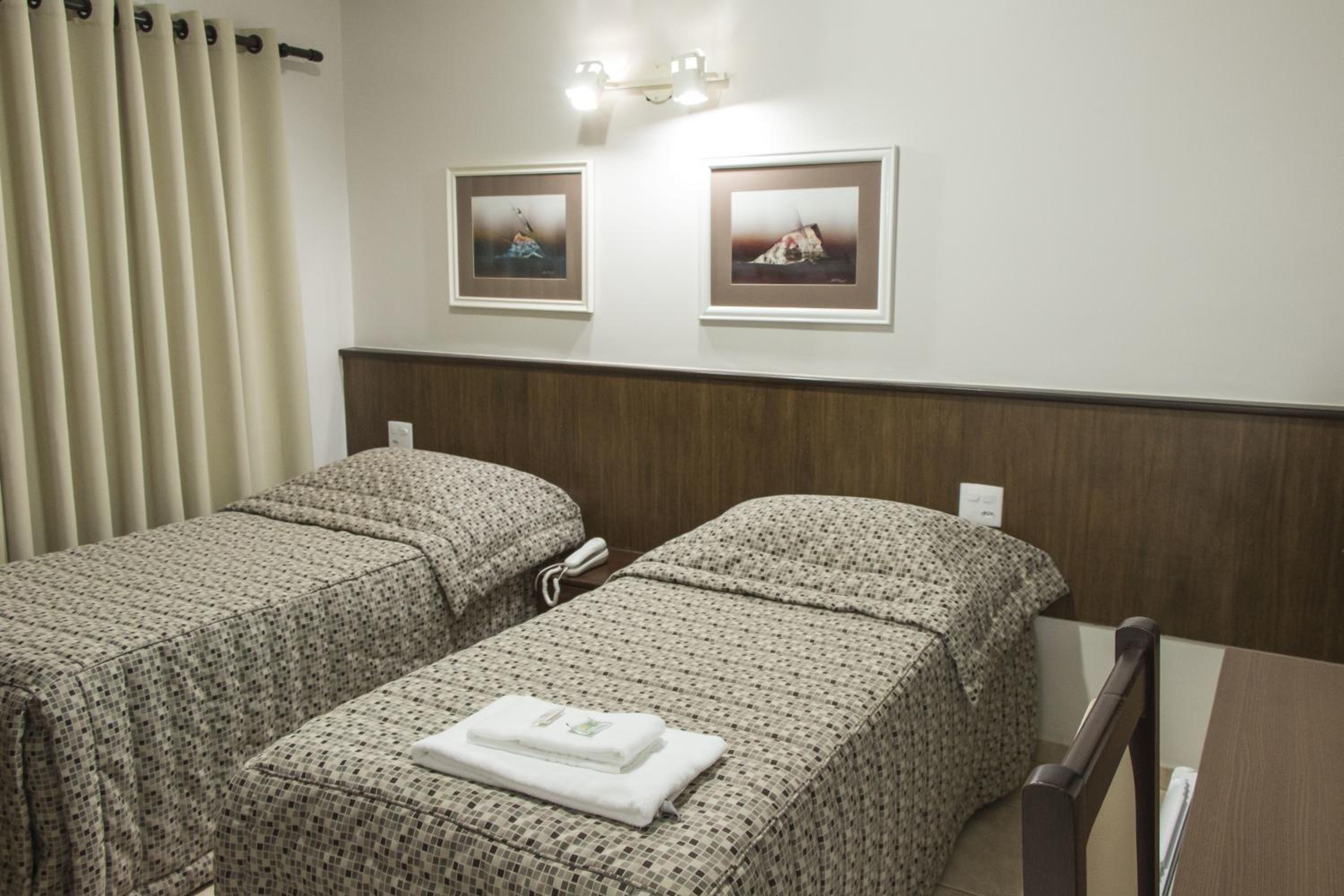 Deluxe Double Or Twin Room