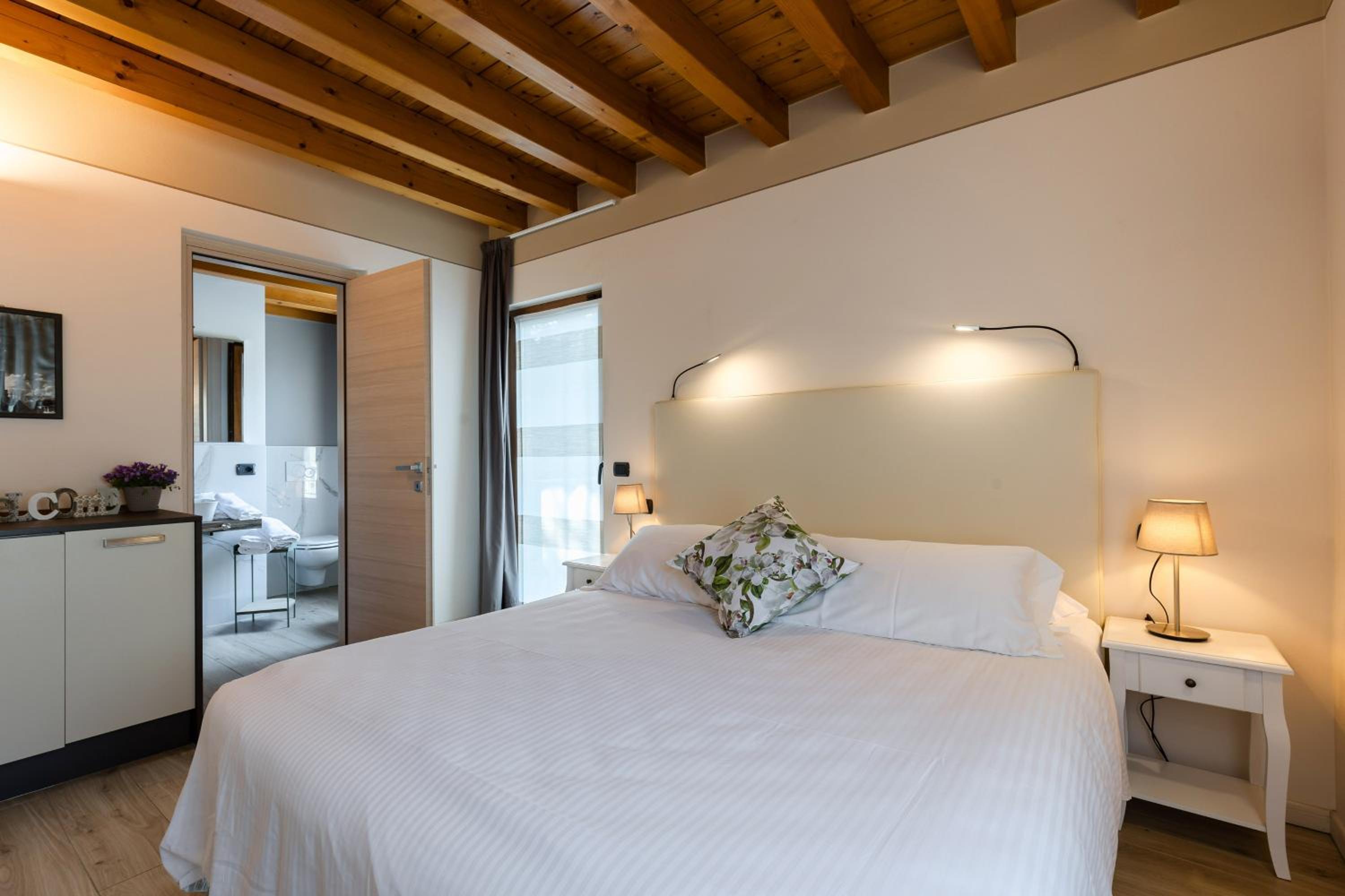 Double or Twin Room with Terrace photo 1