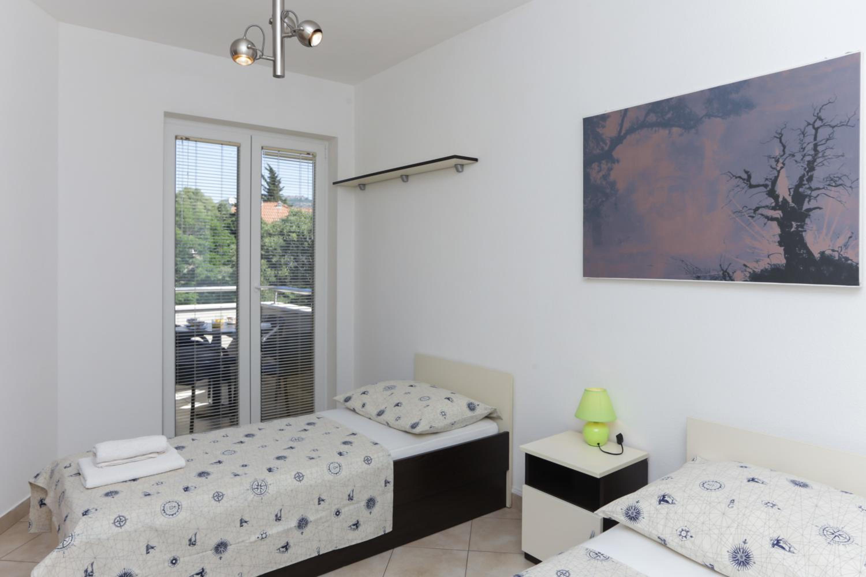 One-Bedroom Apartment with Balcony (4 Adults)