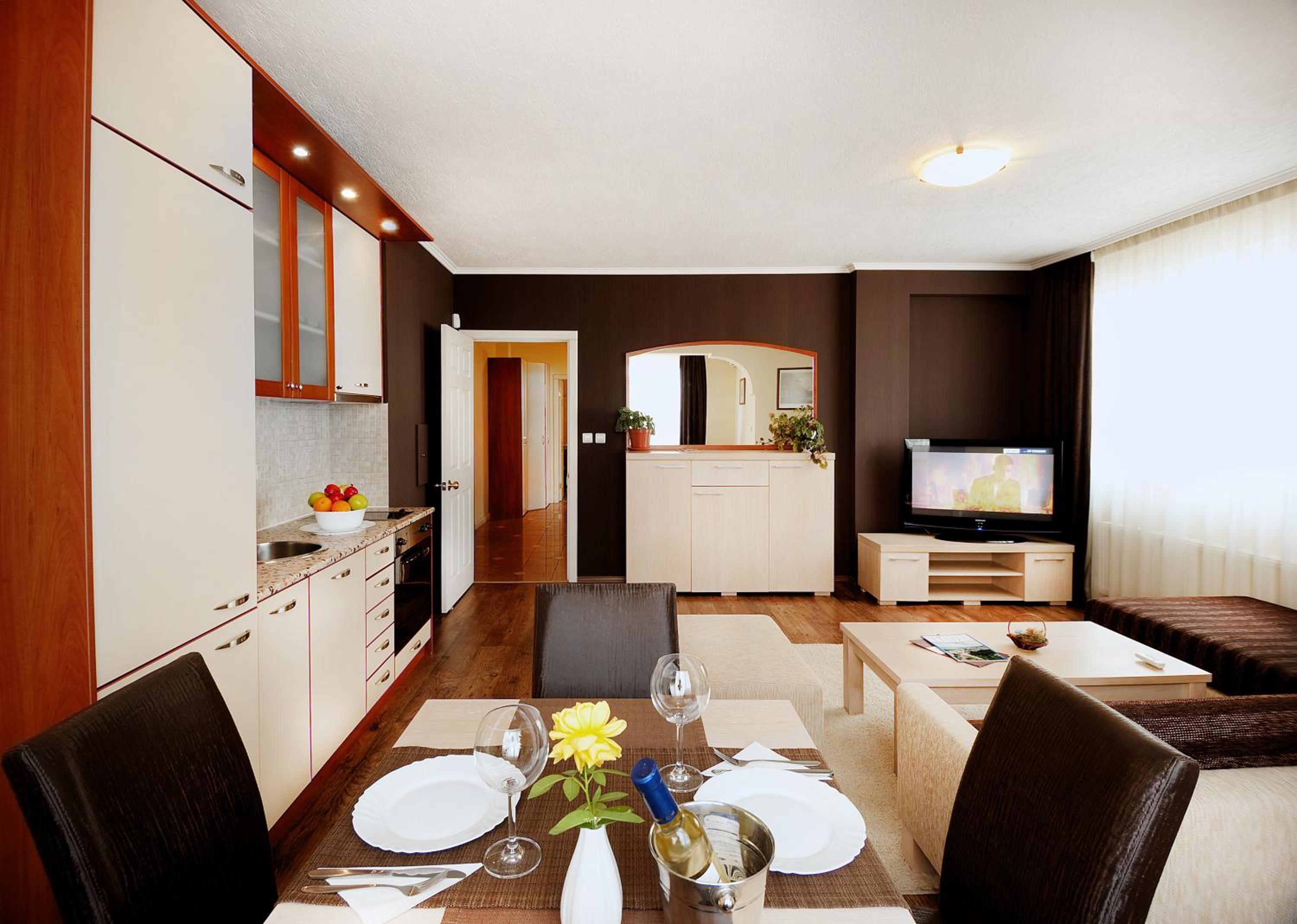 Two-Bedroom Apartment - Photo 7