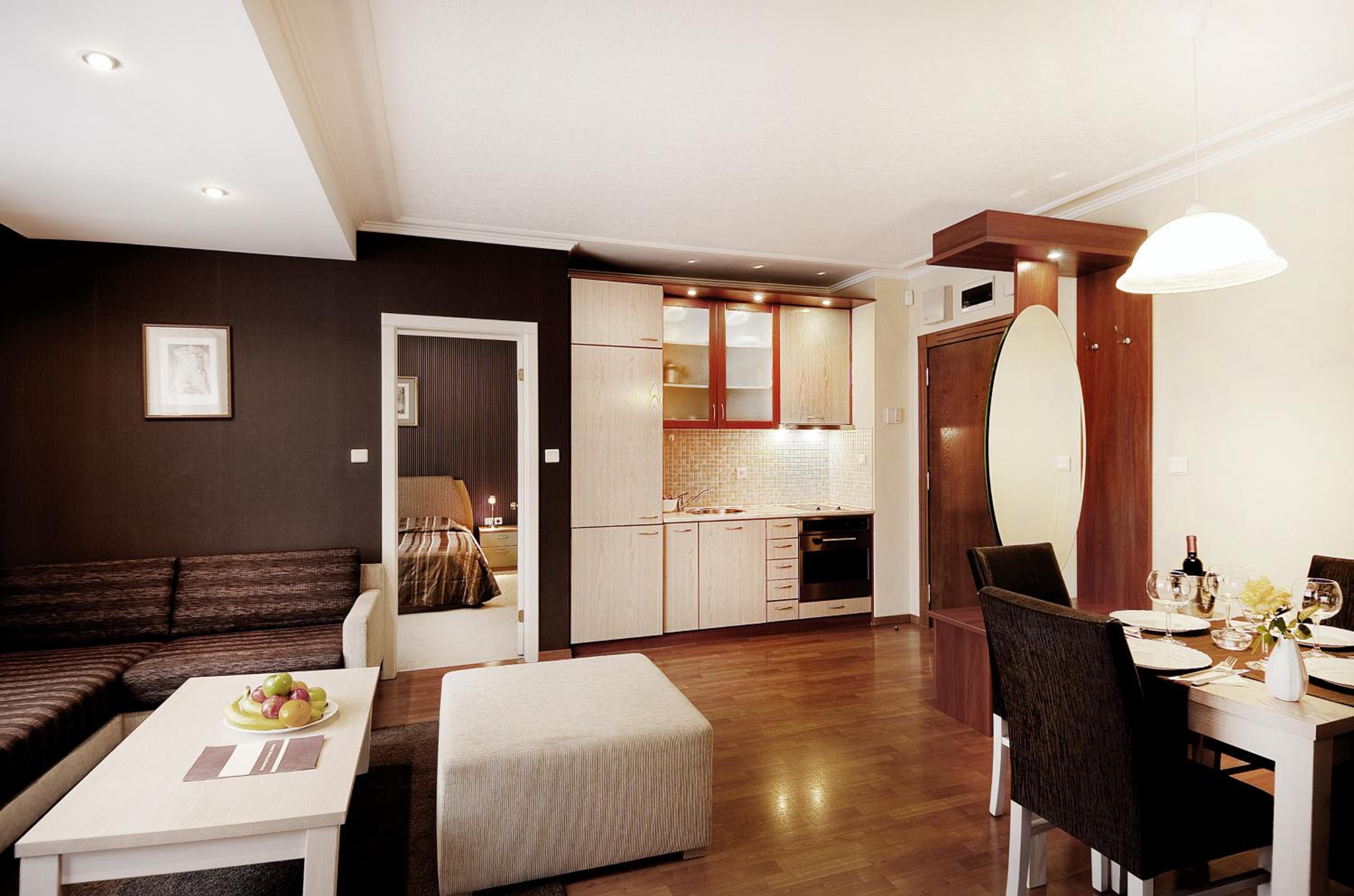 Two-Bedroom Apartment - Photo 5