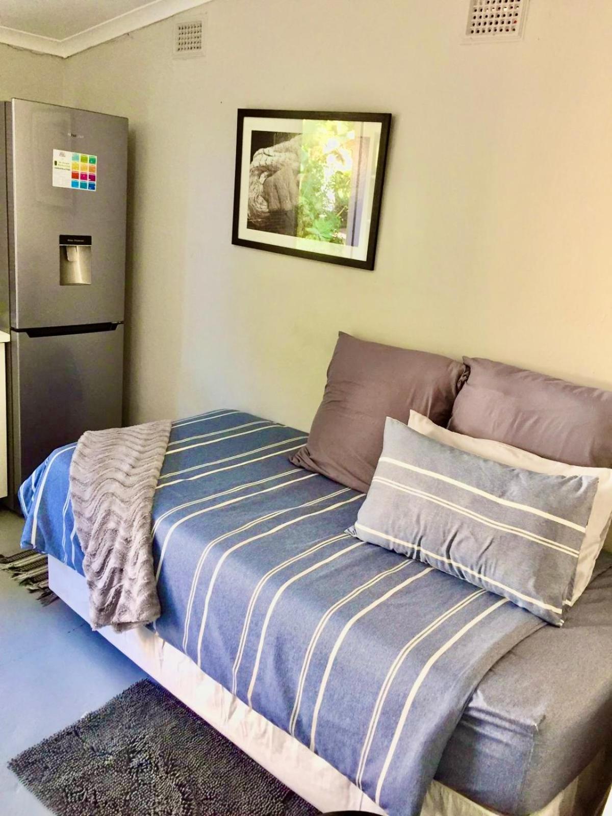 One-Bedroom Cottage - Photo 4