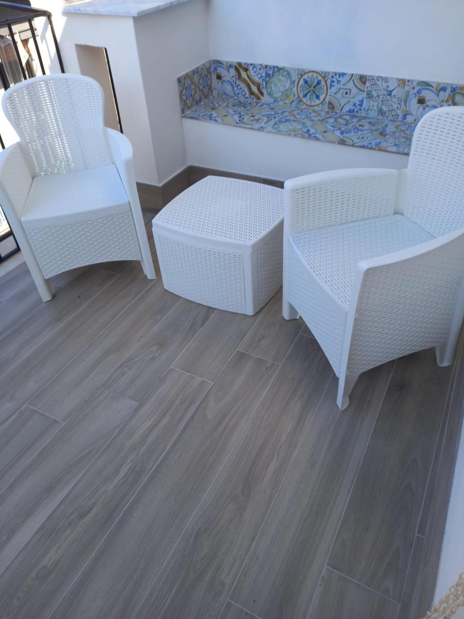 Apartment with Sea View - Photo 10