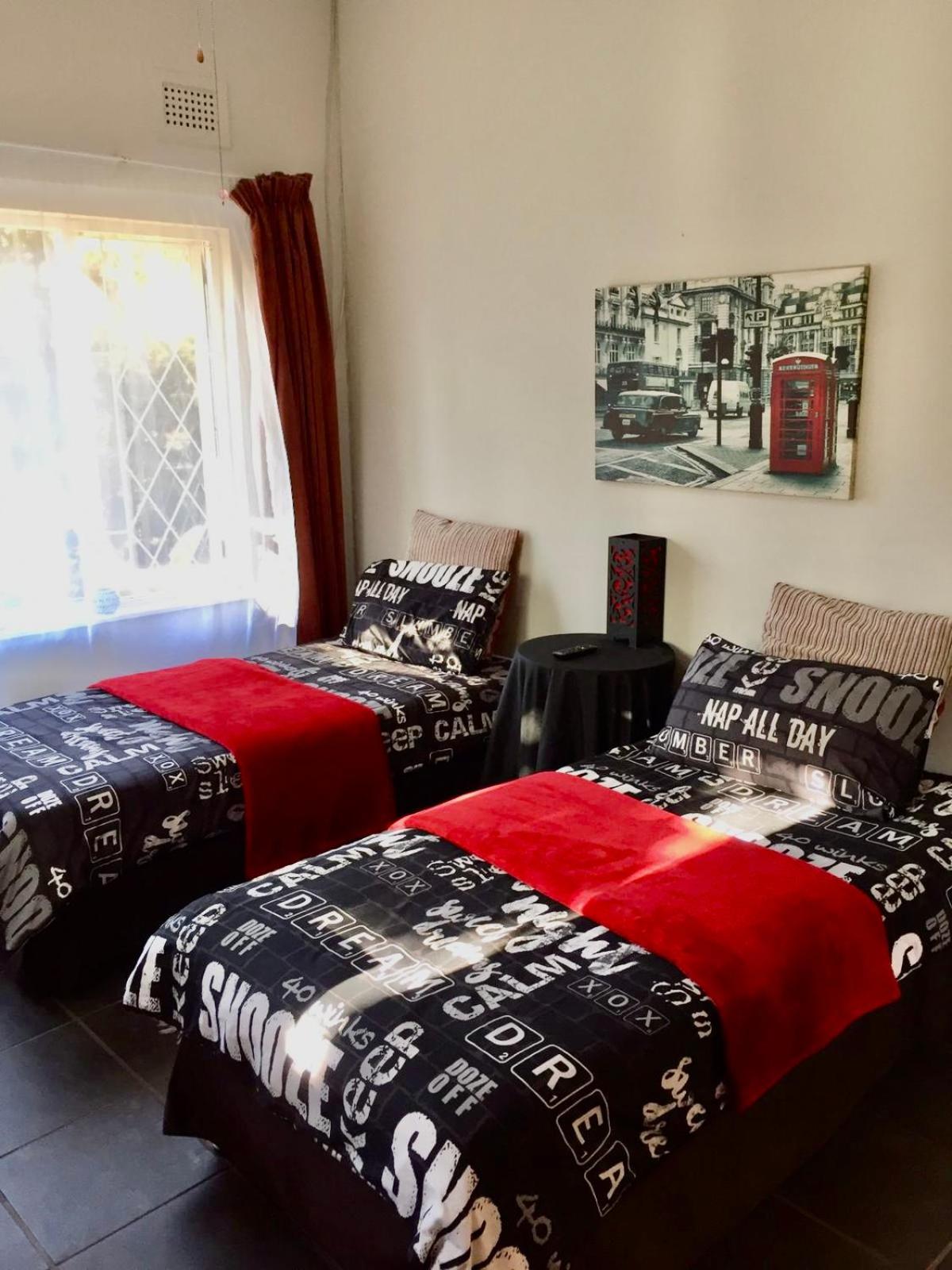 Apartment with Sea View - Photo 7