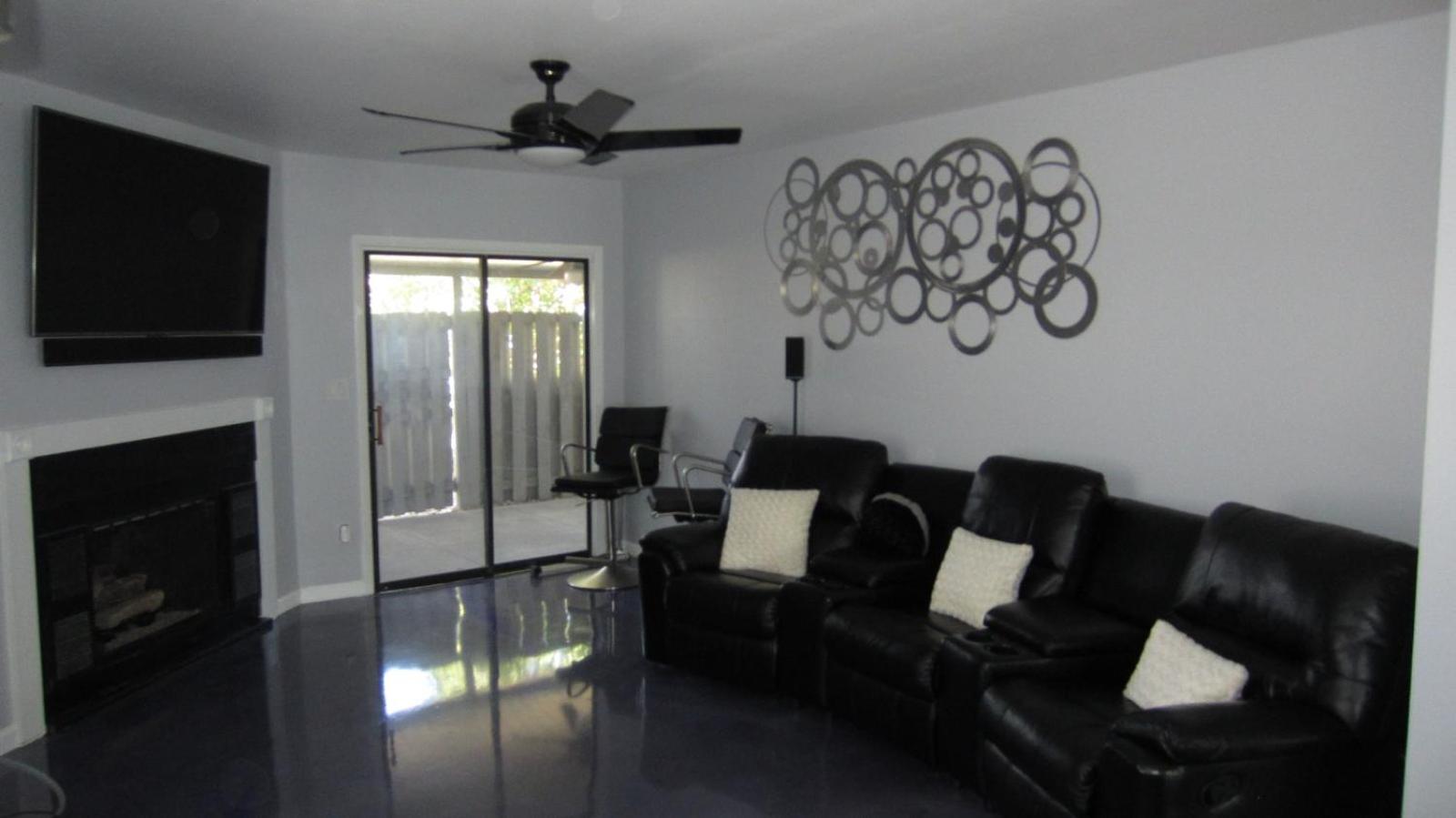 Apartment - Ground Floor photo 2