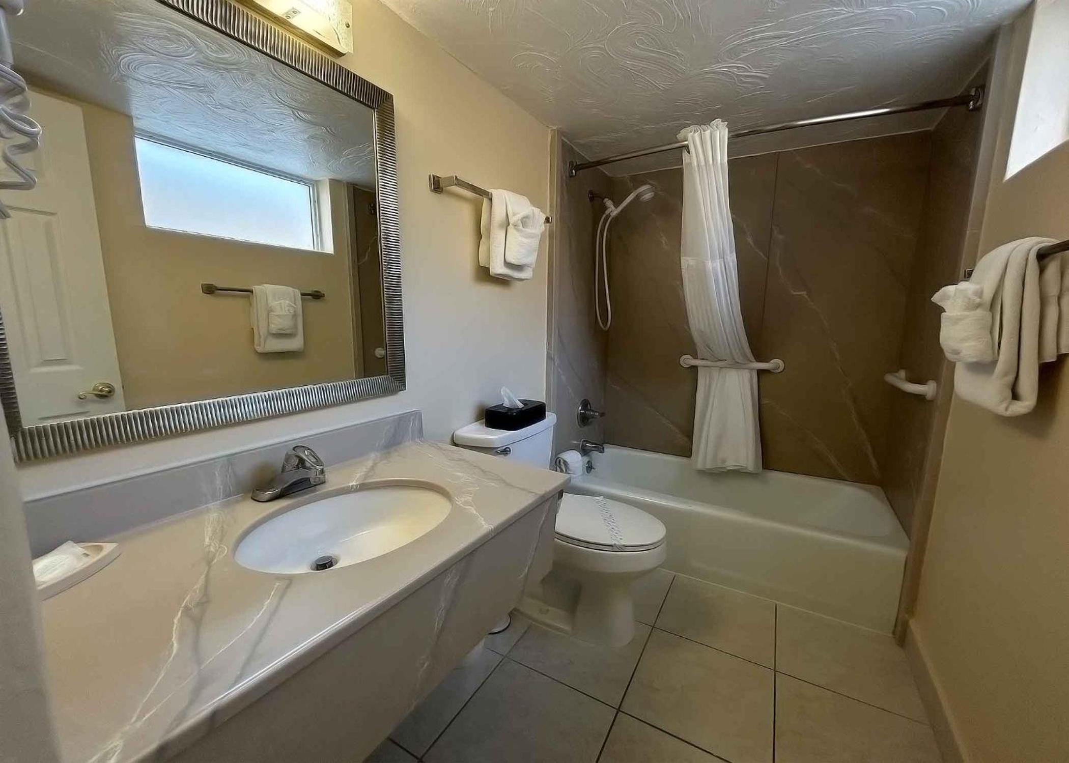 Deluxe Apartment - Photo 6