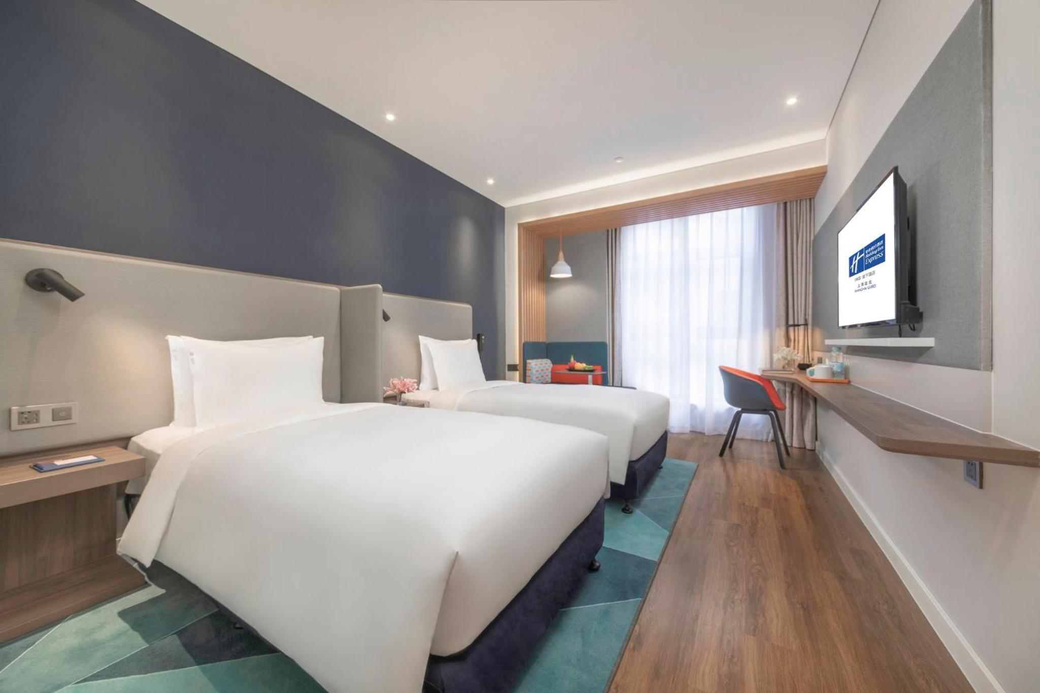 Standard Twin Room photo 2
