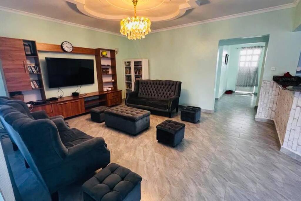 Three-Bedroom Villa photo 1