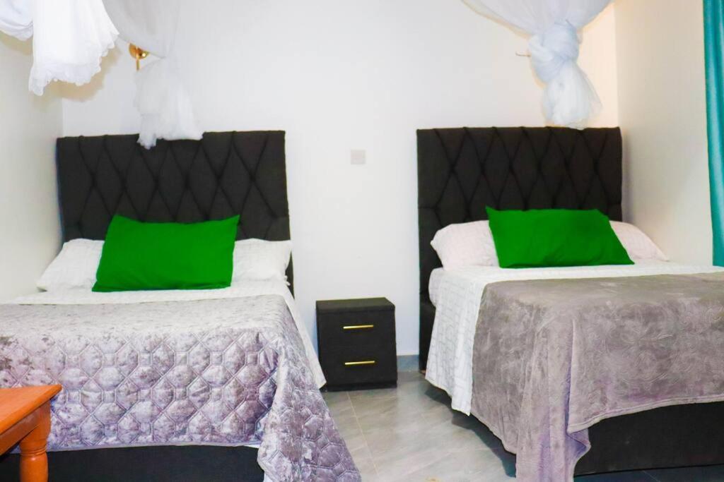 Three-Bedroom Villa photo 2