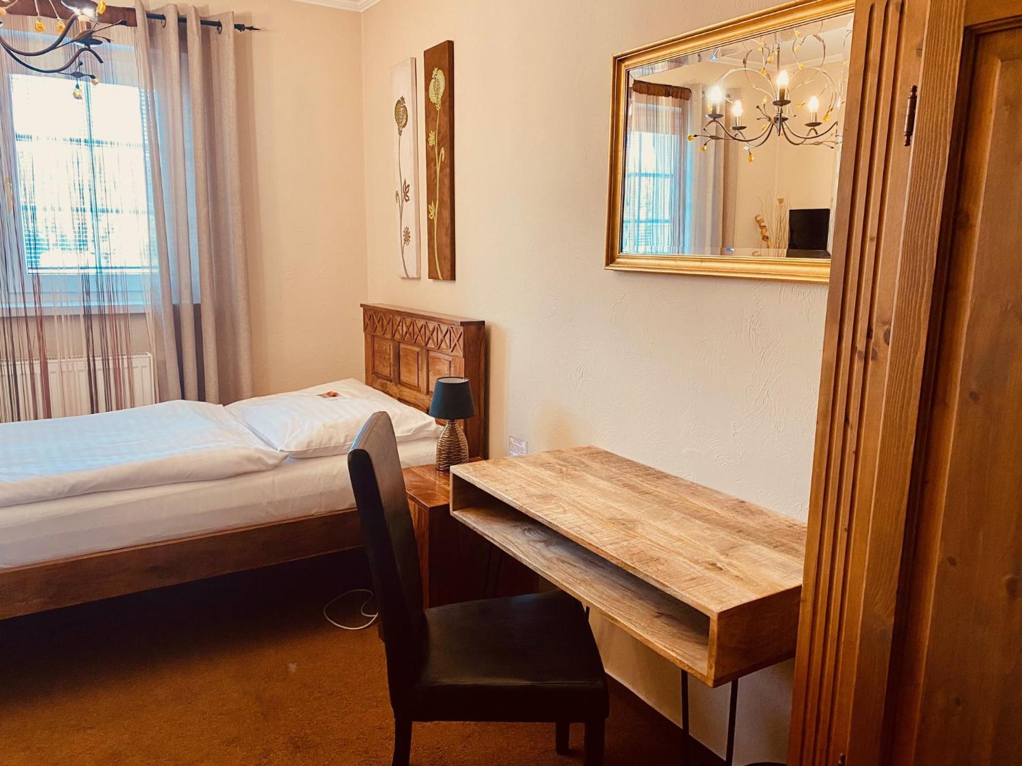 Single Room photo 2