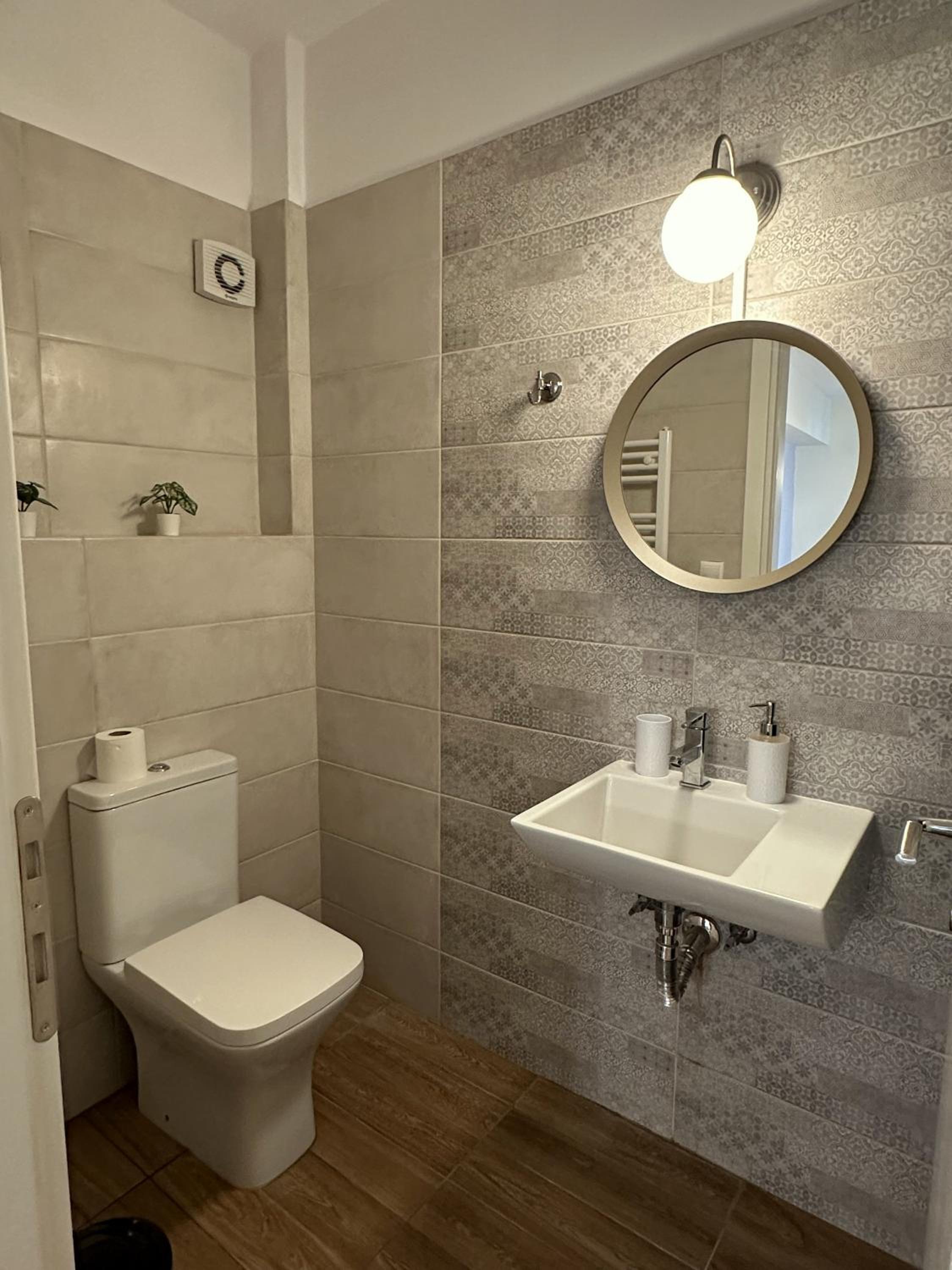 Deluxe Triple Room - Photo 2