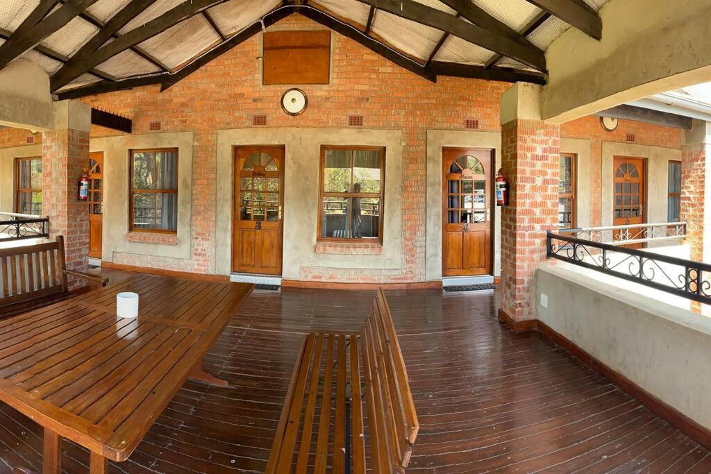 Double Room with Private Bathroom photo 3