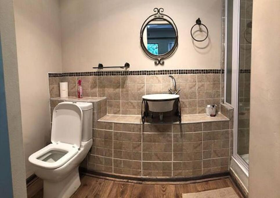 Double Room with Private Bathroom photo 3