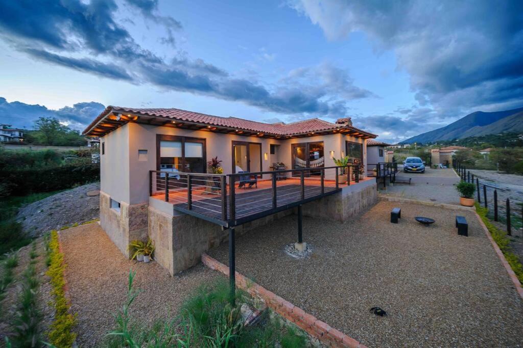 Three-Bedroom House photo 2