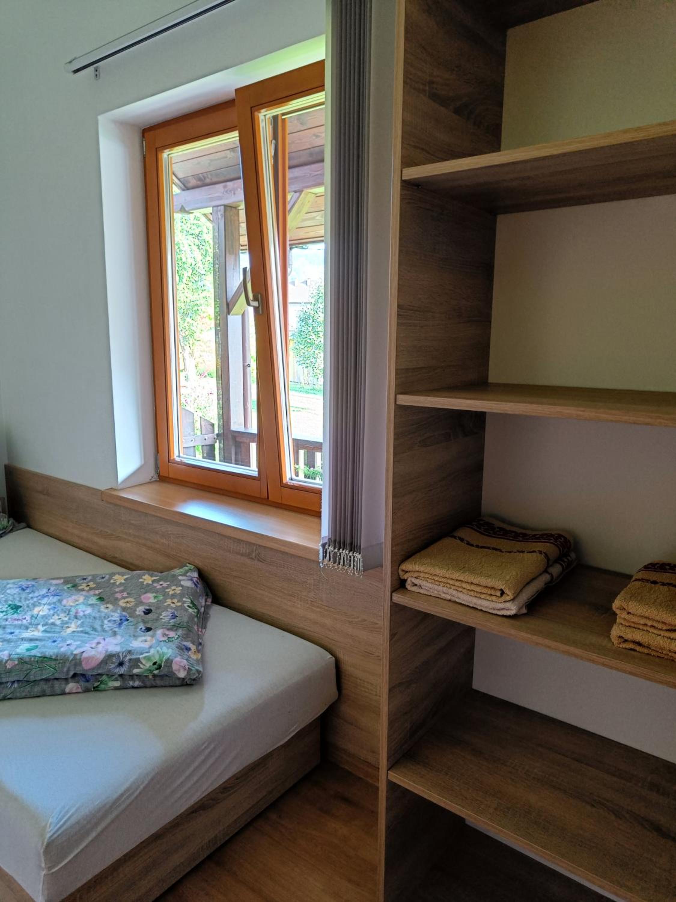Apartment with Terrace - Photo 6