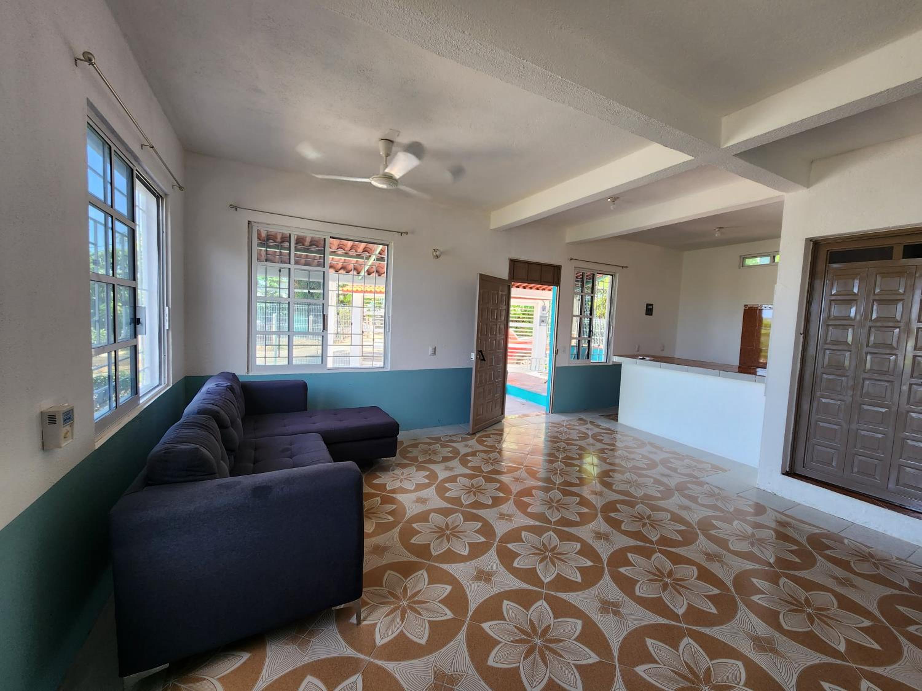 One-Bedroom House photo 3