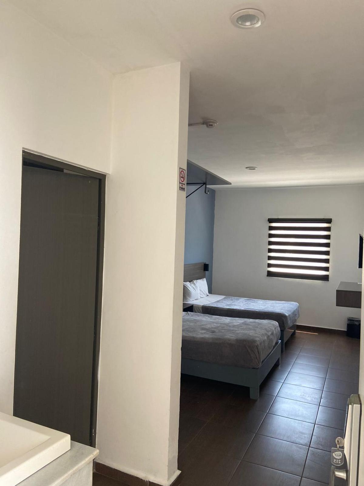 Double Room - Photo 5