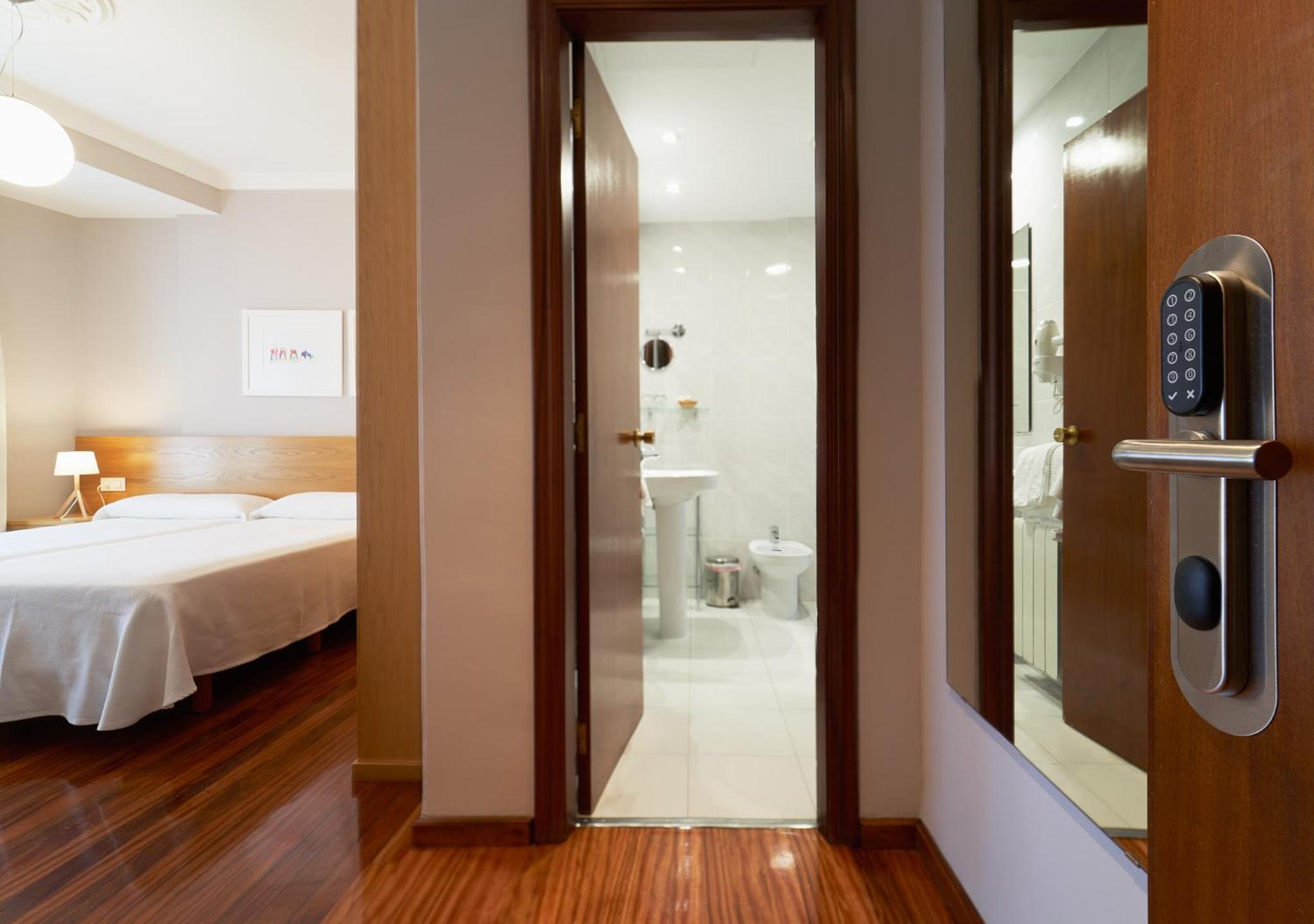 Double Room photo 3