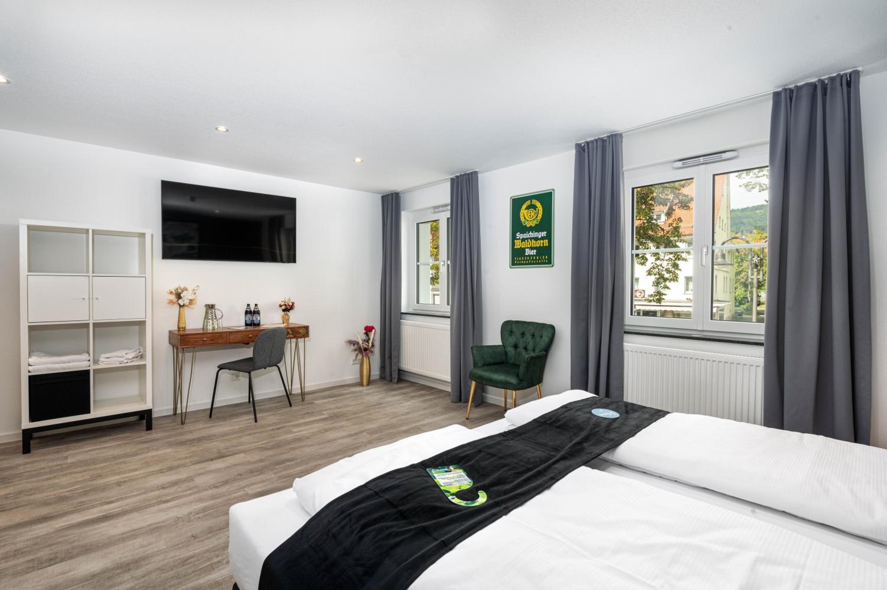 Standard Double Room - Photo 2