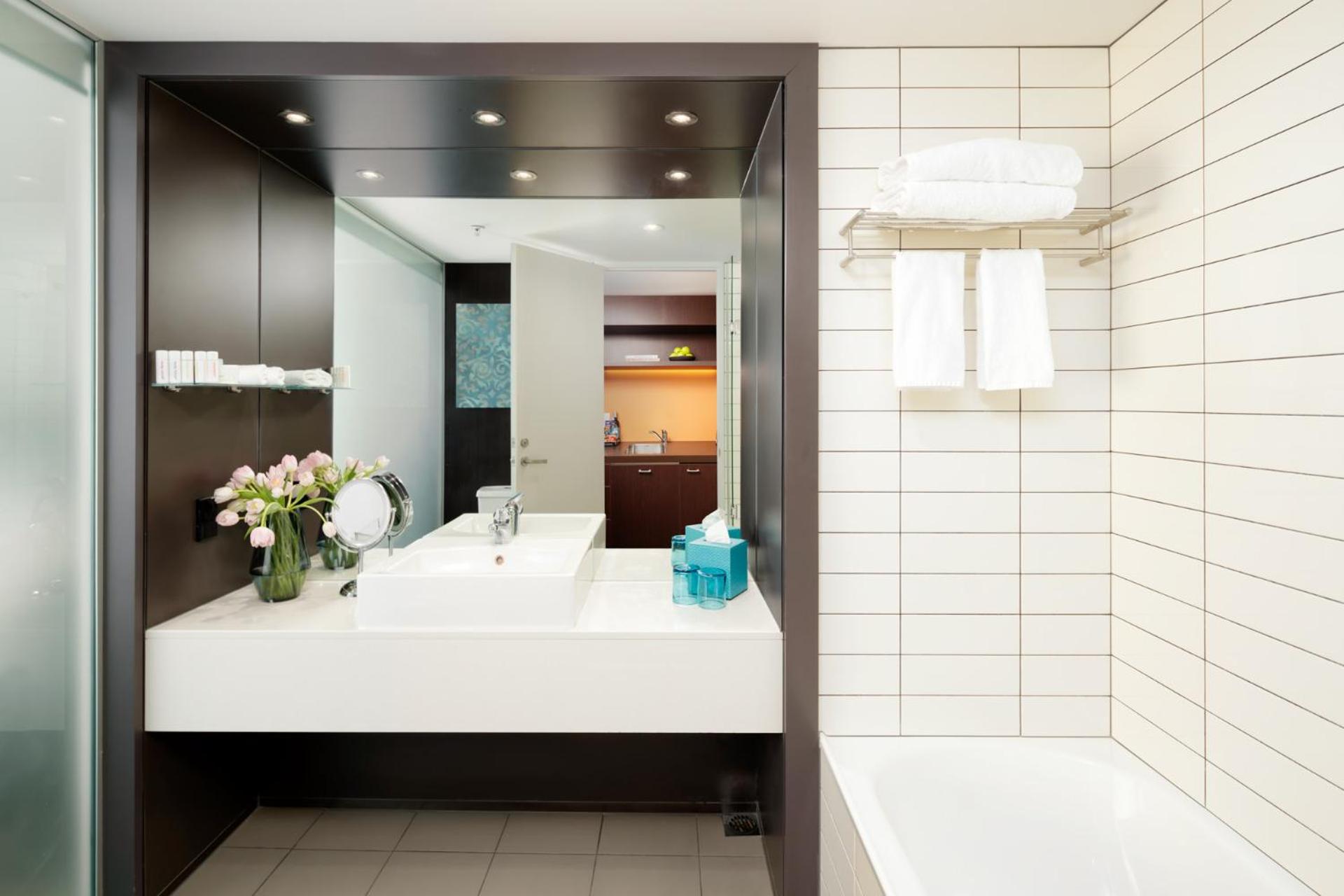 Superior King Room - Photo 2