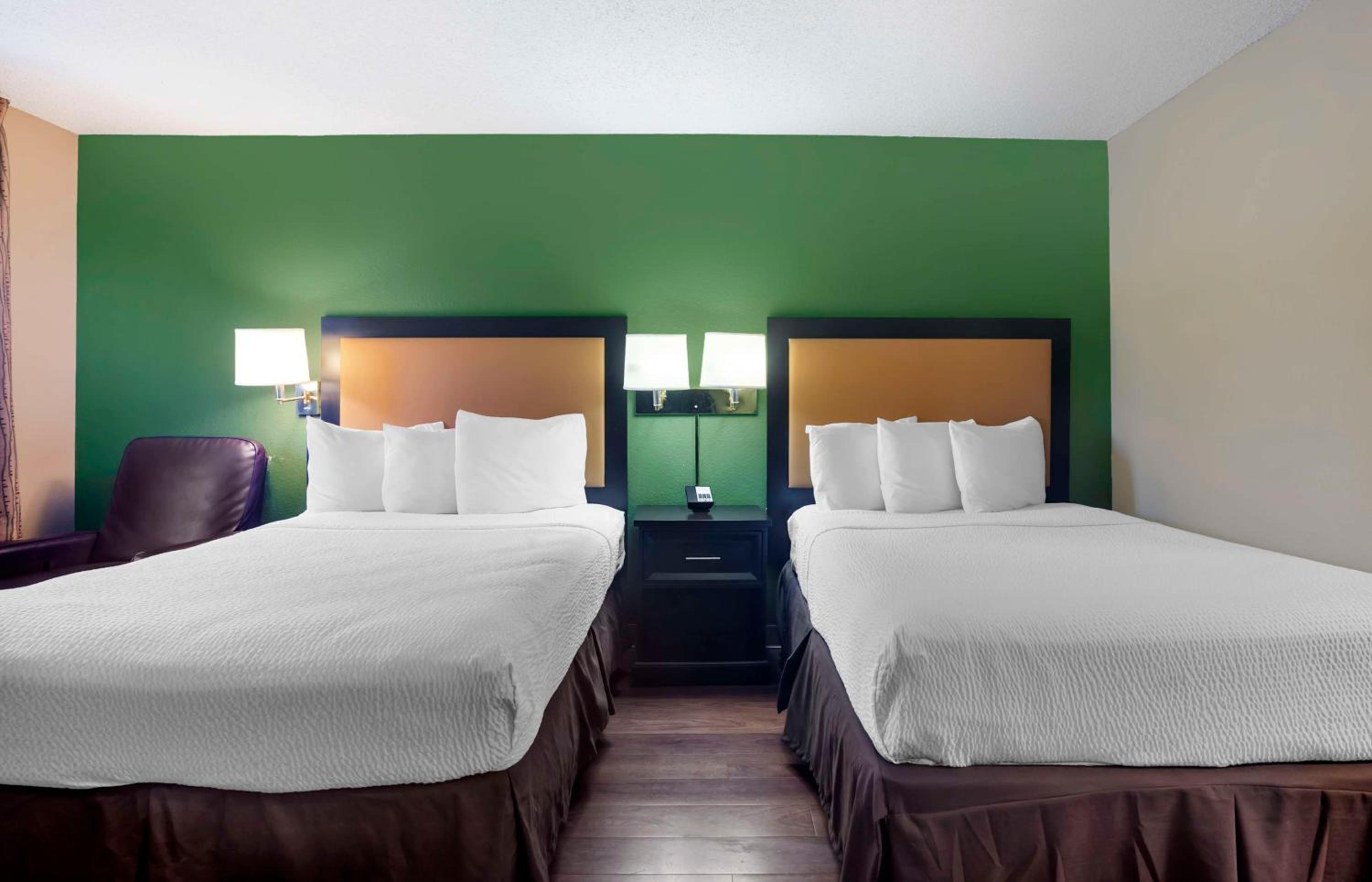 Studio with 2 Double Beds - Non-Smoking - Photo 1