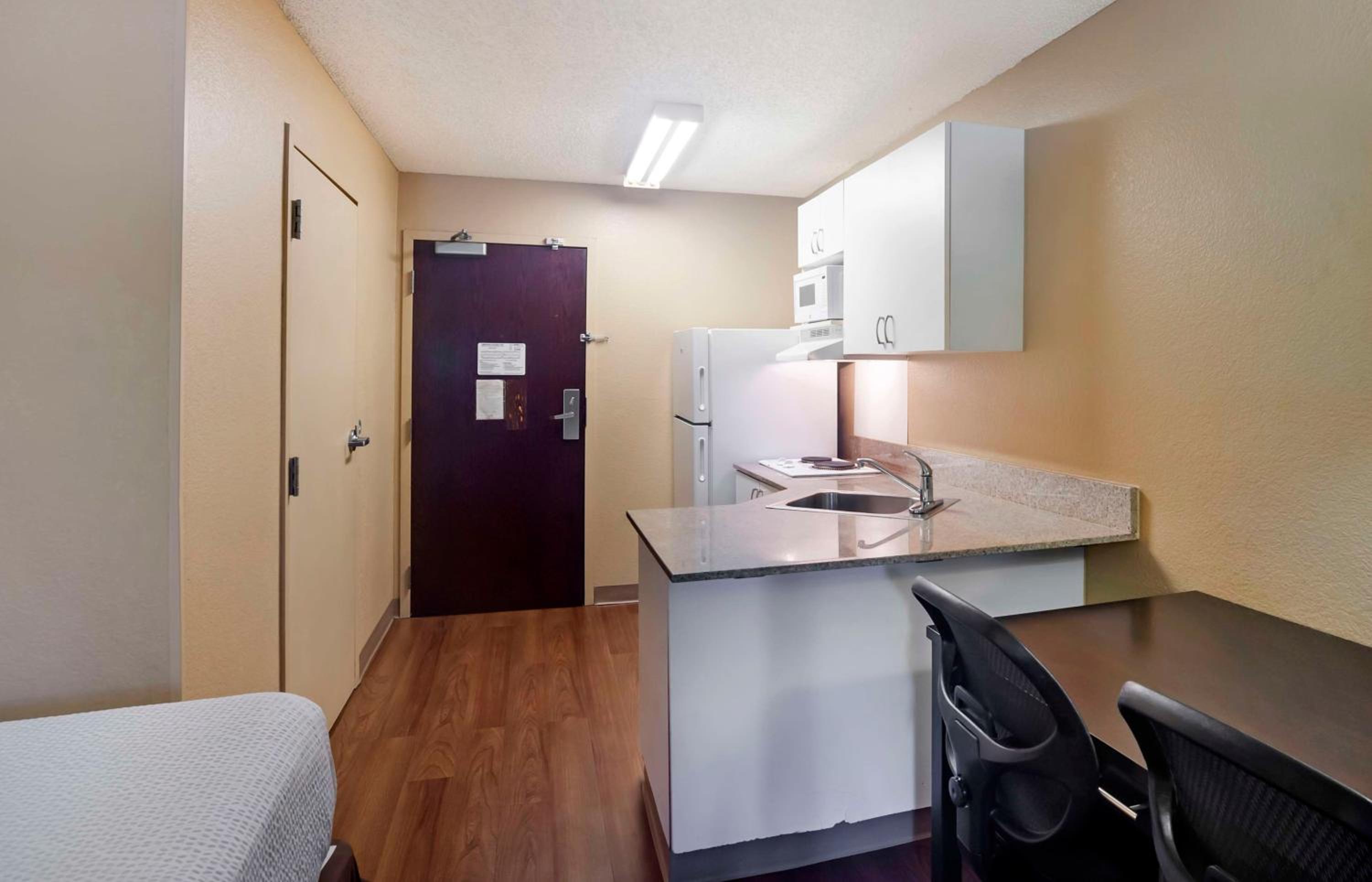 Studio with 2 Double Beds - Non-Smoking - Photo 10