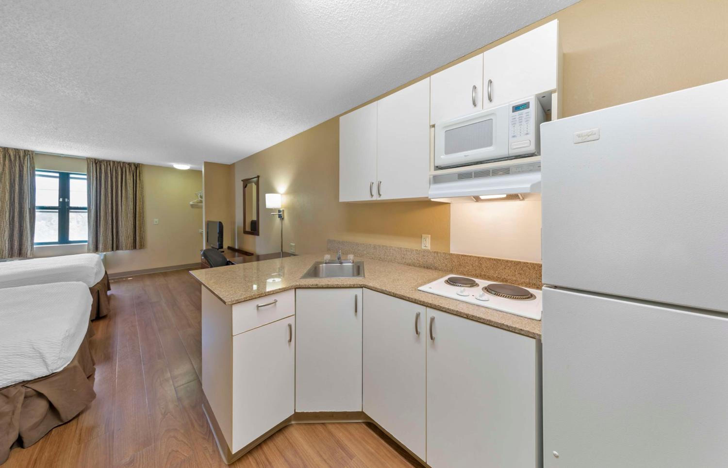 Studio With 2 Double Beds - Non-Smoking, photo 7